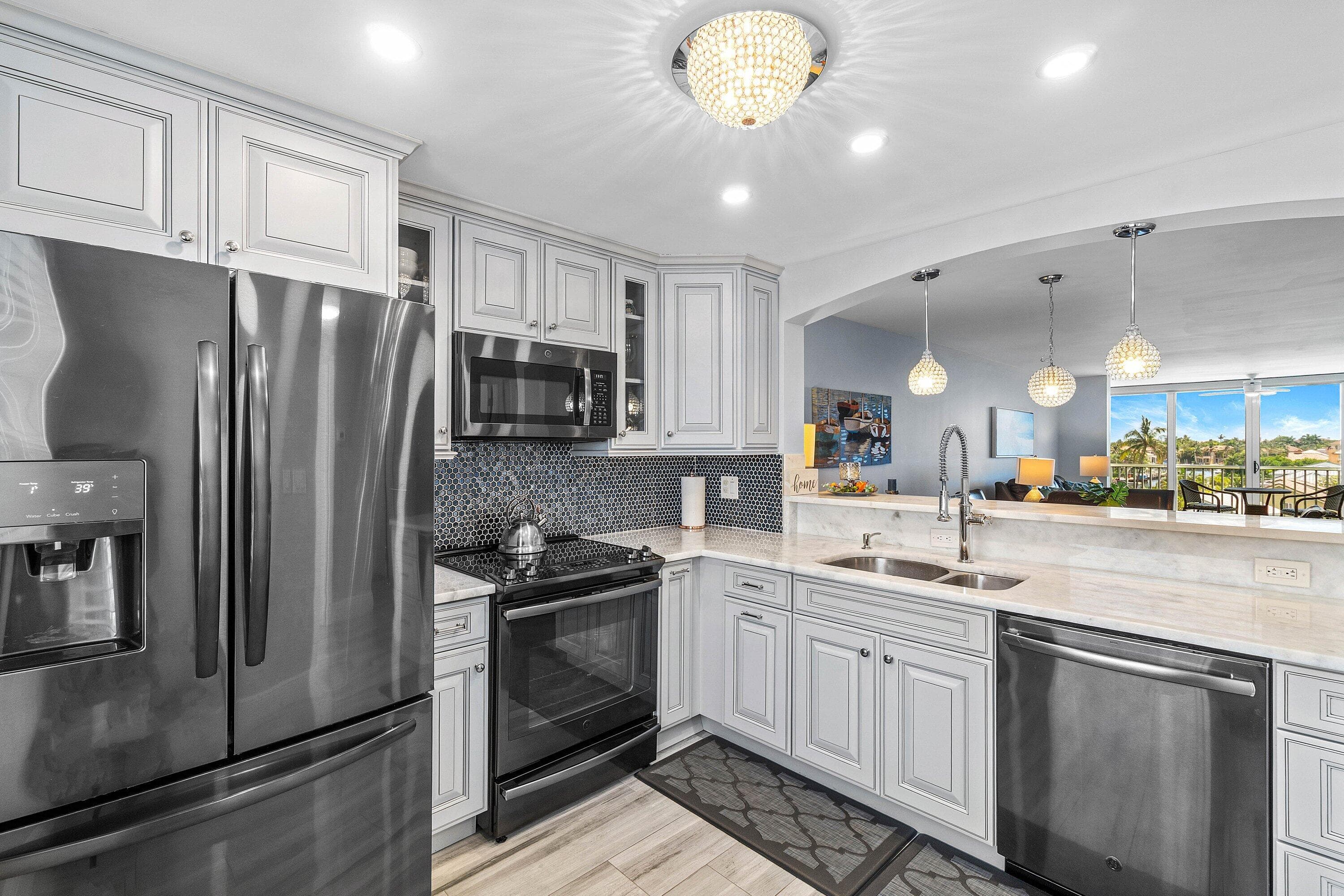930 Dogwood Drive 556, Delray Beach, FL 33483 — photo 11 of 69