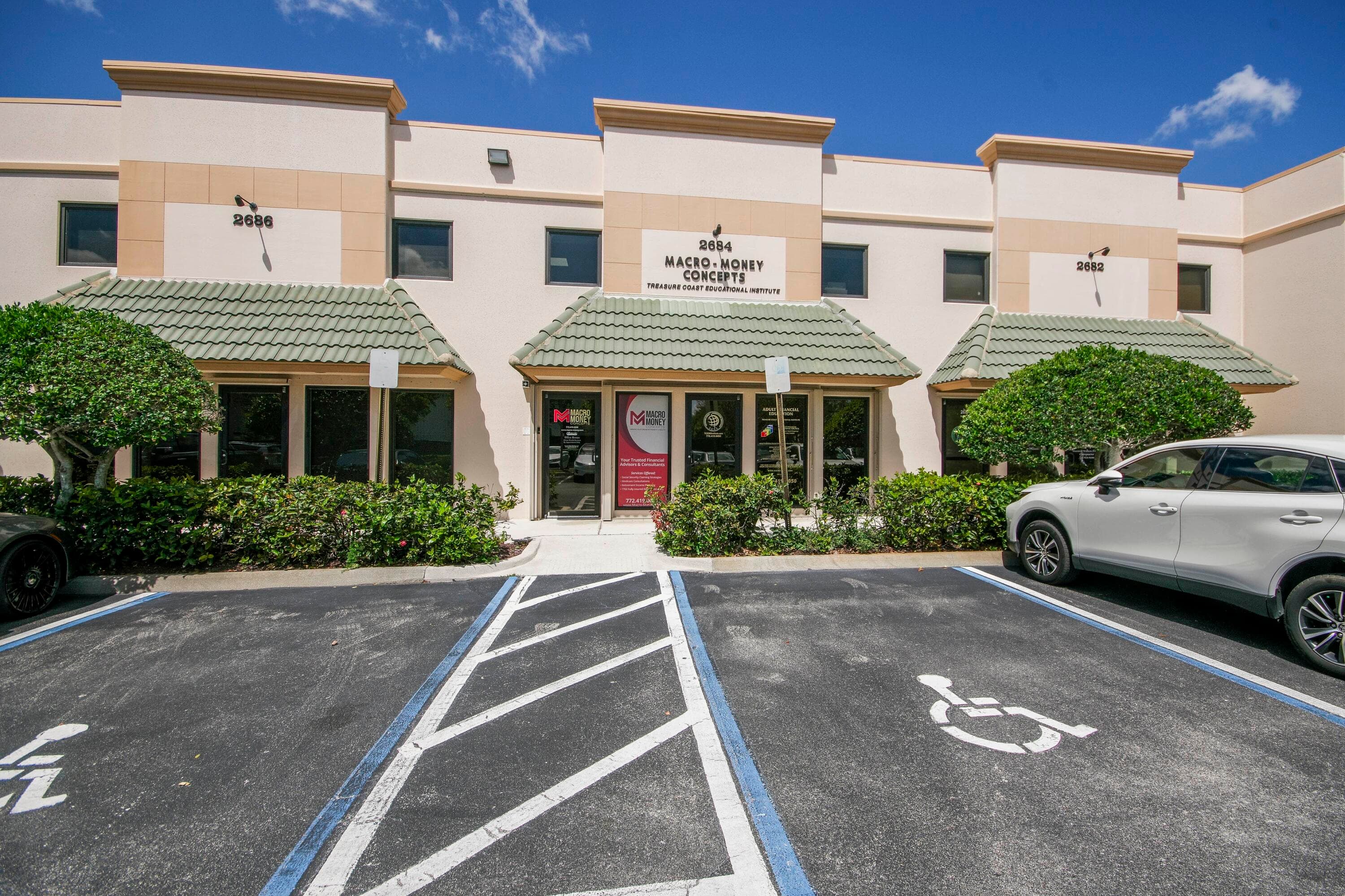 2684 SE Willoughby Boulevard, Stuart, FL — photo 1 of 22