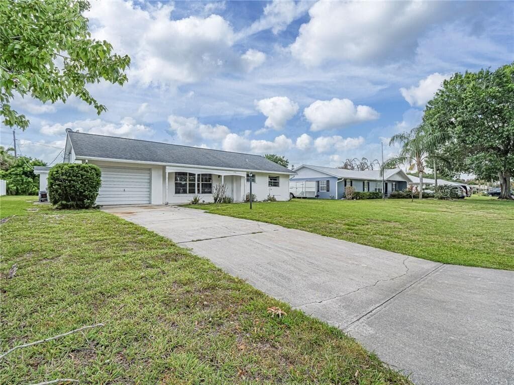 136 16th Avenue, Vero Beach, FL 32962 — photo 1 of 26