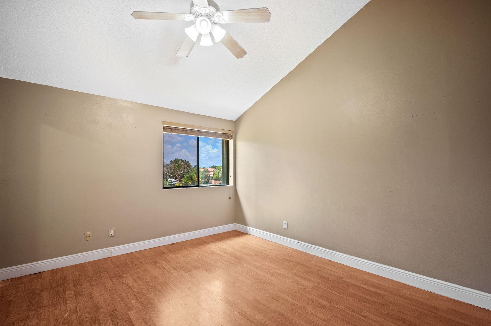 620 Commodore Drive, Plantation, FL 33325 — photo 20 of 36
