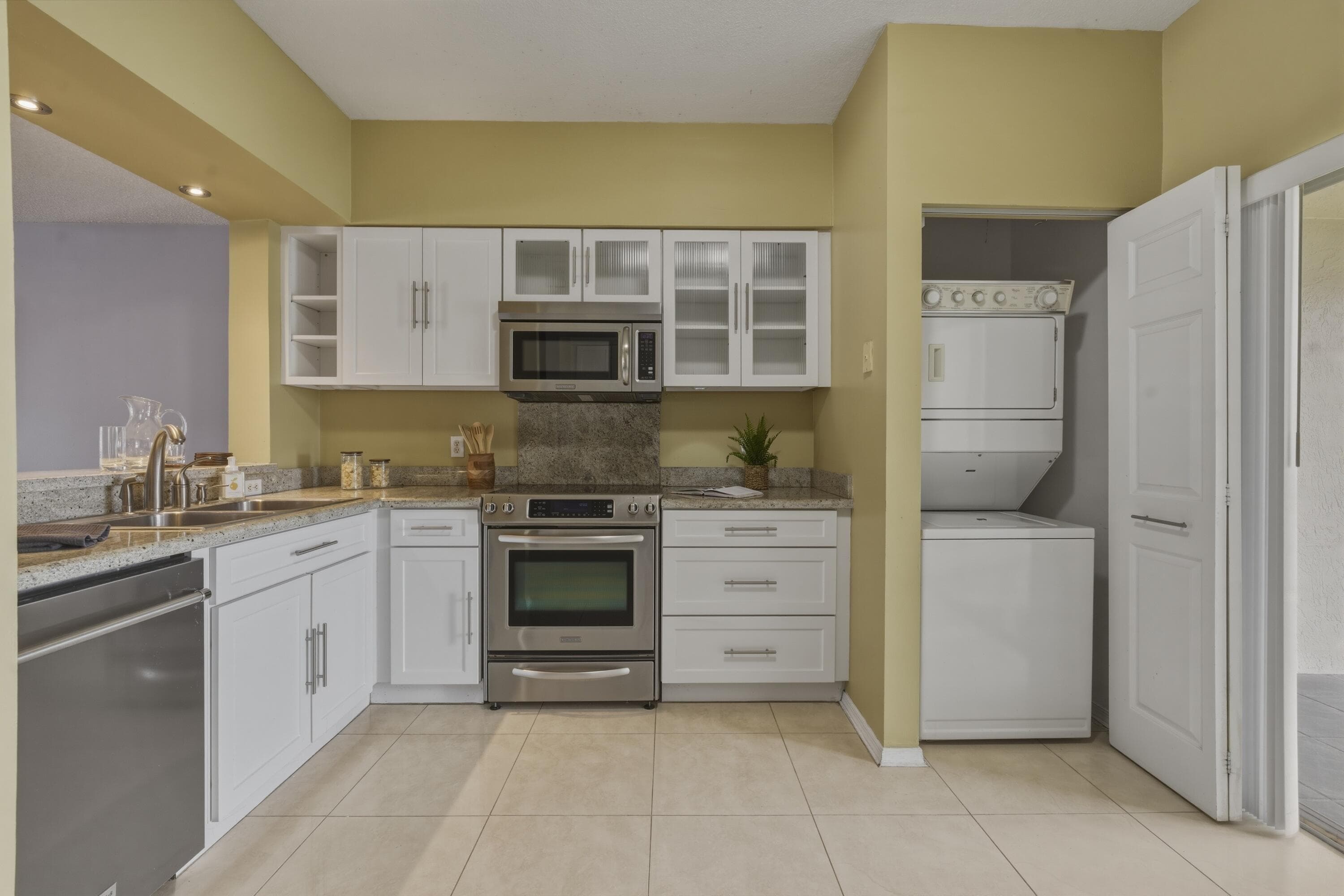 16635 Hemingway Drive, Weston, FL 33326 — photo 12 of 28