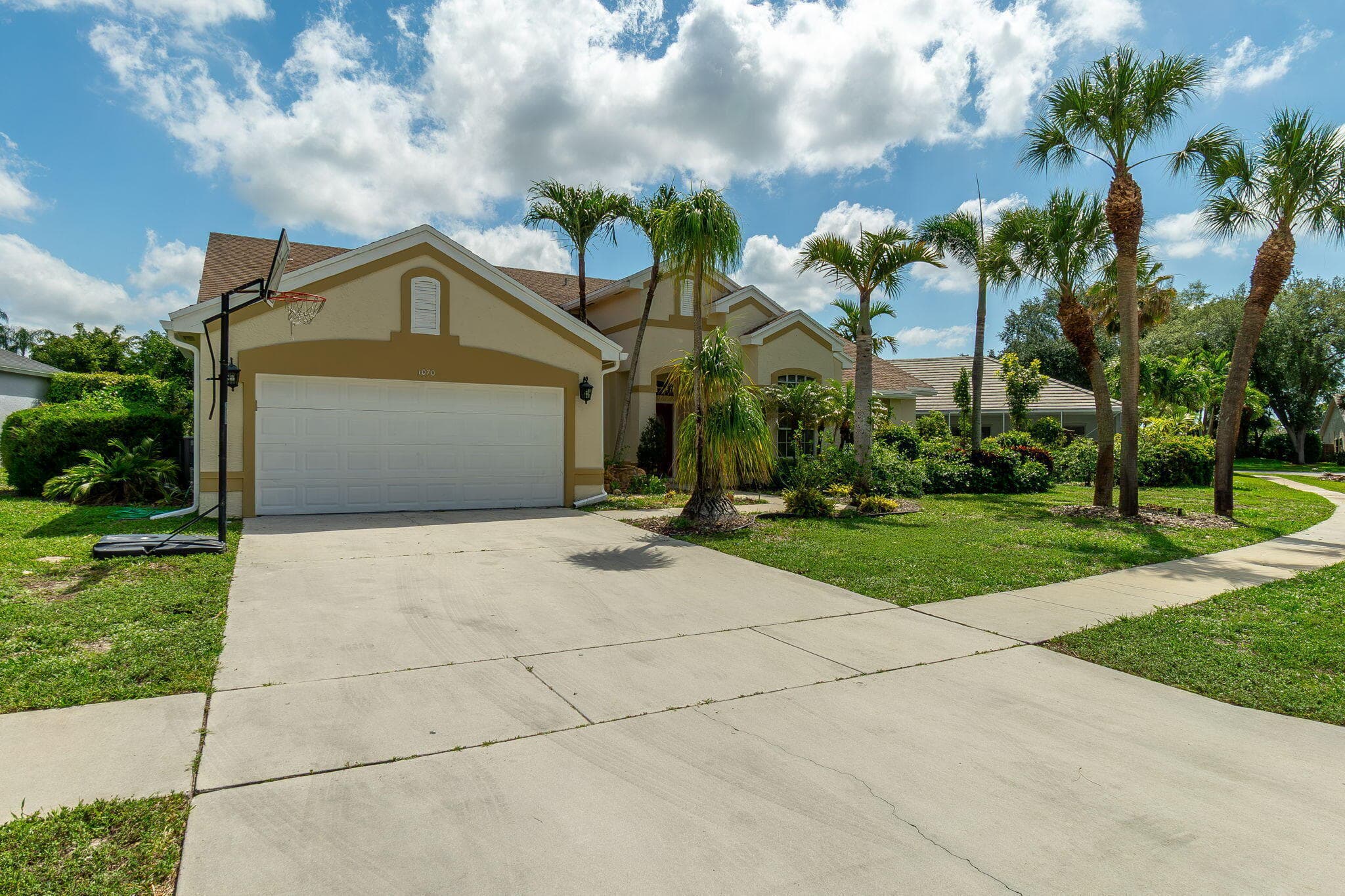 1070 Sweet Briar Place, Wellington, FL 33414 — photo 2 of 33