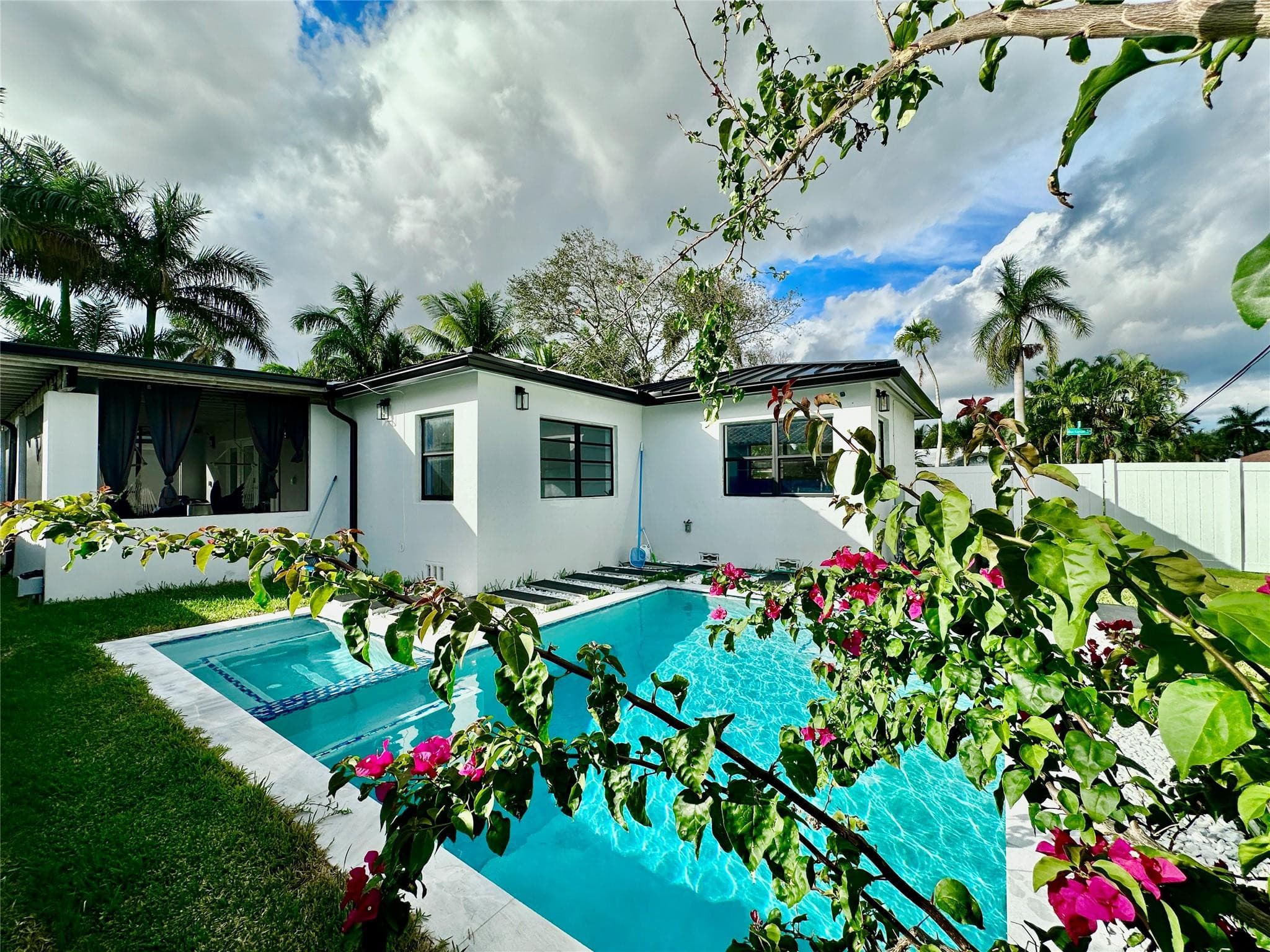 1100 Buchanan Street, Hollywood, FL 33019 — photo 24 of 43