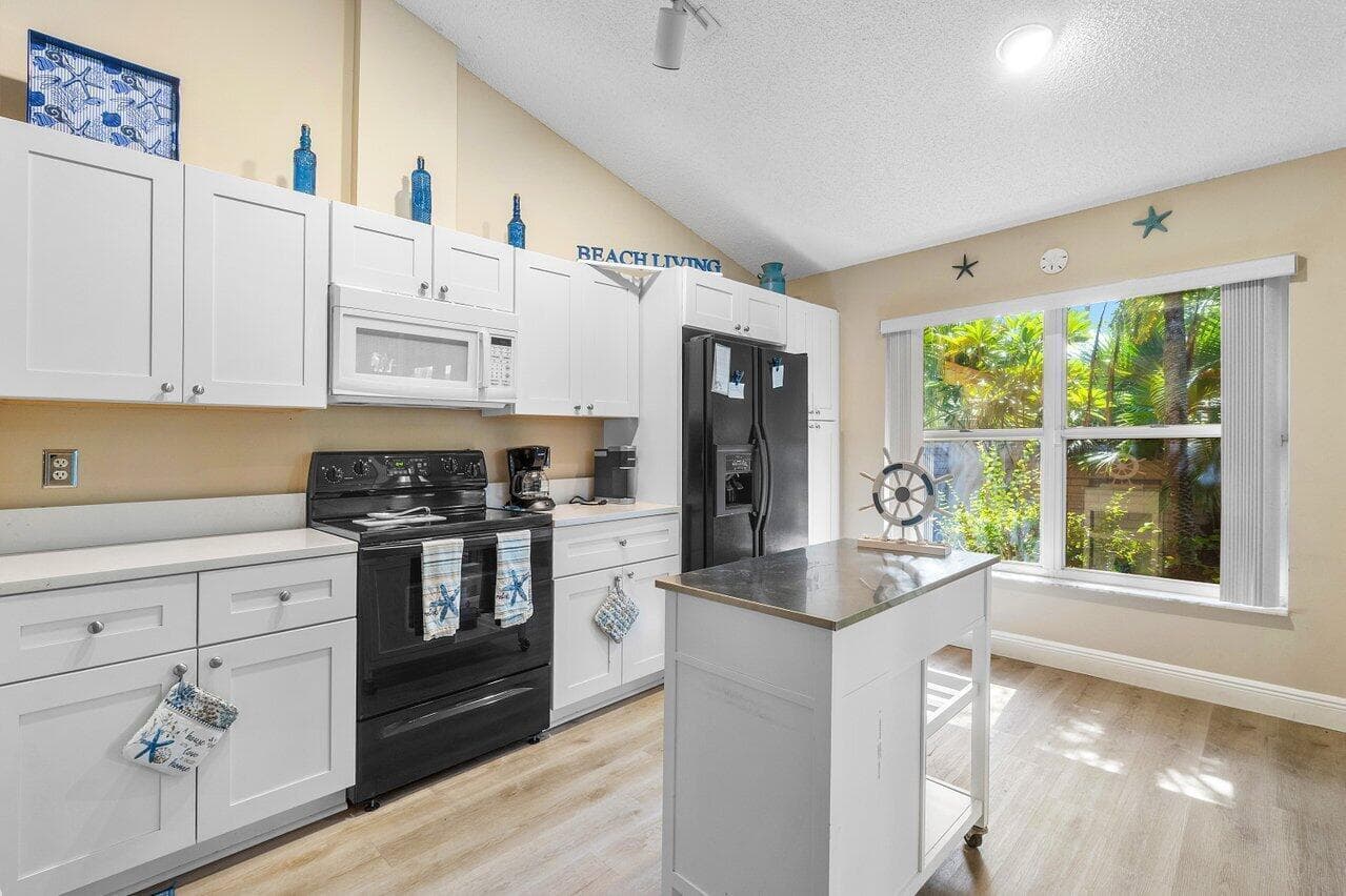1804 Rosewood Way, Palm Beach Gardens, FL 33418 — photo 9 of 31