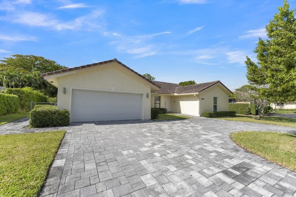 11388 NW 18th Manor, Coral Springs, FL 33071 — photo 3 of 45