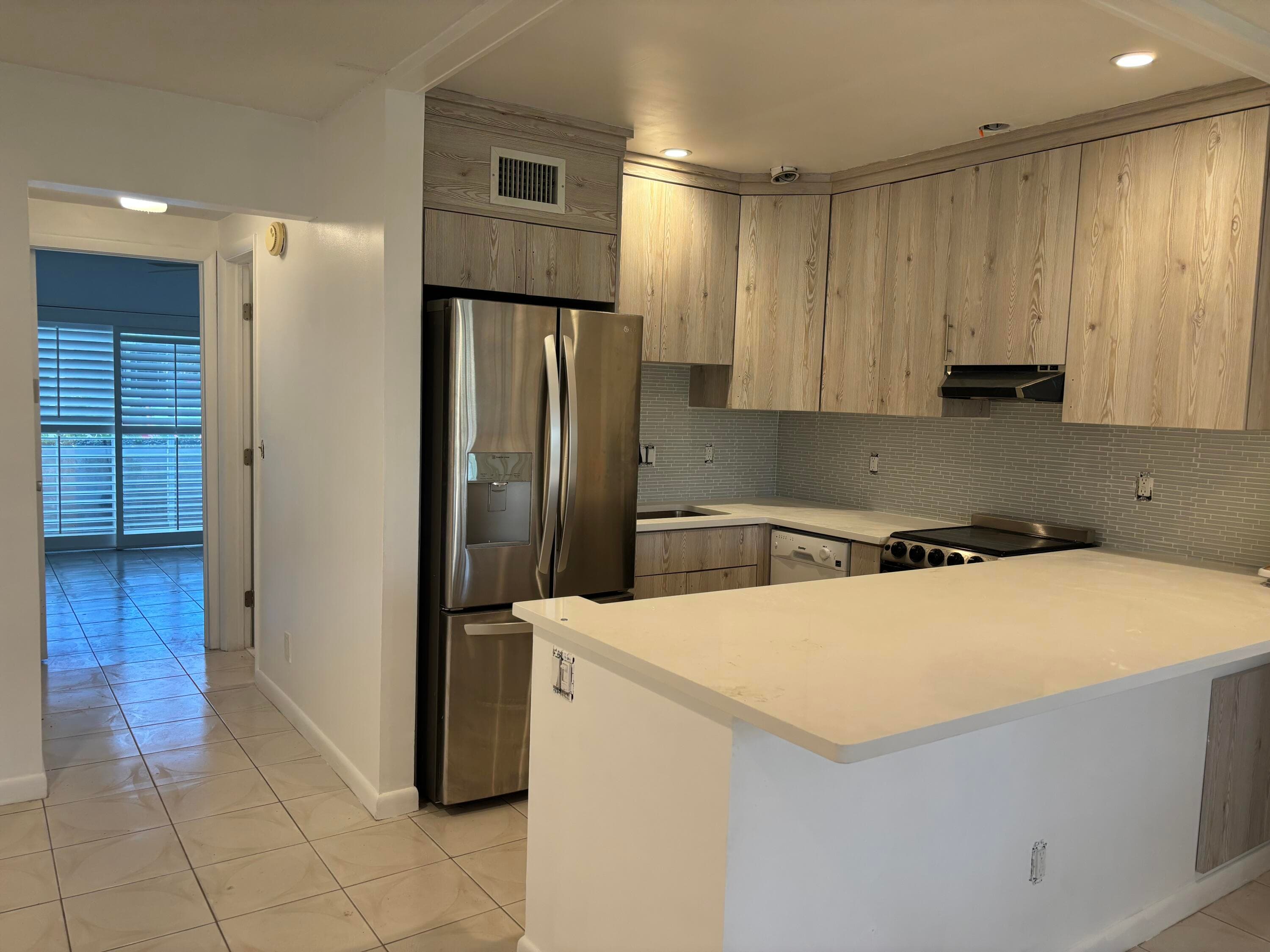 223 Coventry J 223, West Palm Beach, FL 33417 — photo 15 of 16