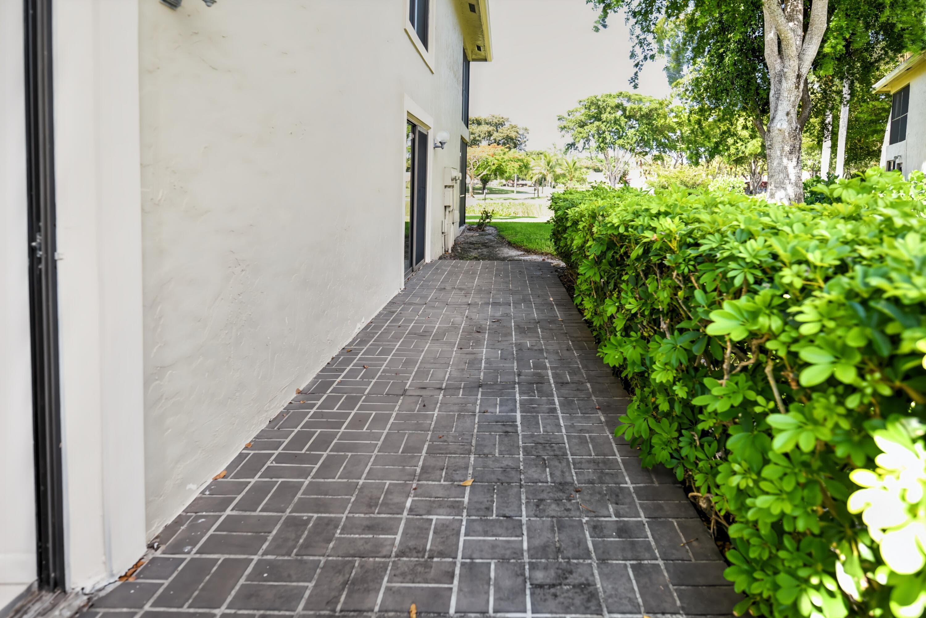 28 W Stratford Ln W C, Boynton Beach, FL 33436 — photo 24 of 24