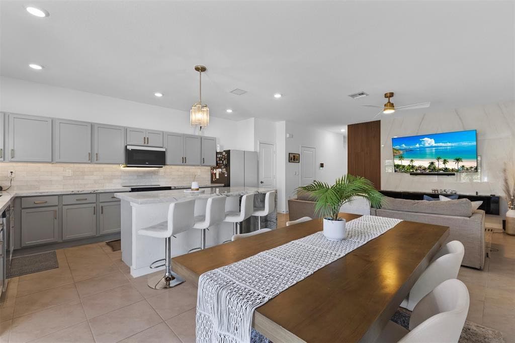 884 NW 3rd Terrace, Pompano Beach, FL 33060 — photo 3 of 34