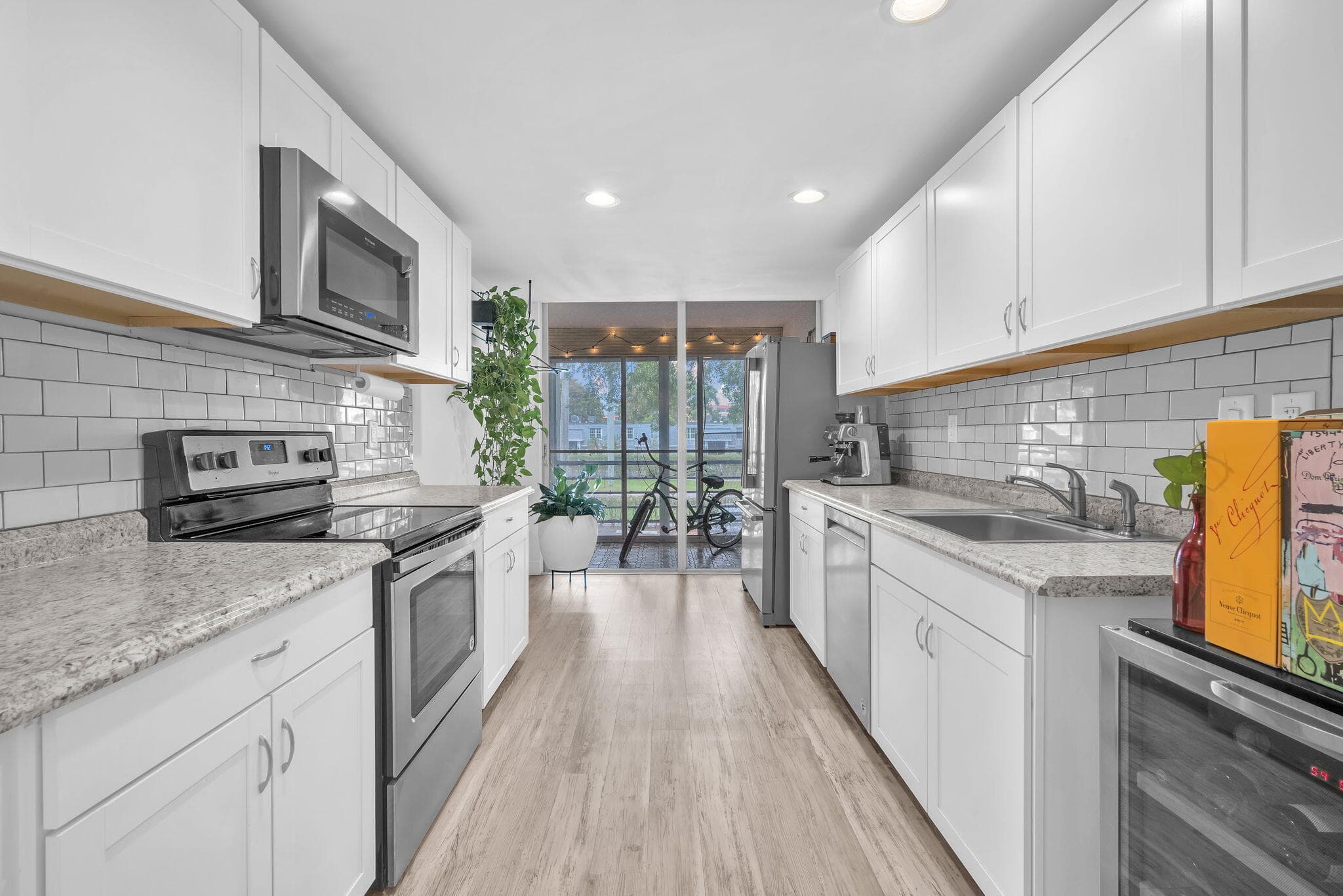 6921 Cypress Road Apt B19, Plantation, FL 33317 — photo 12 of 42