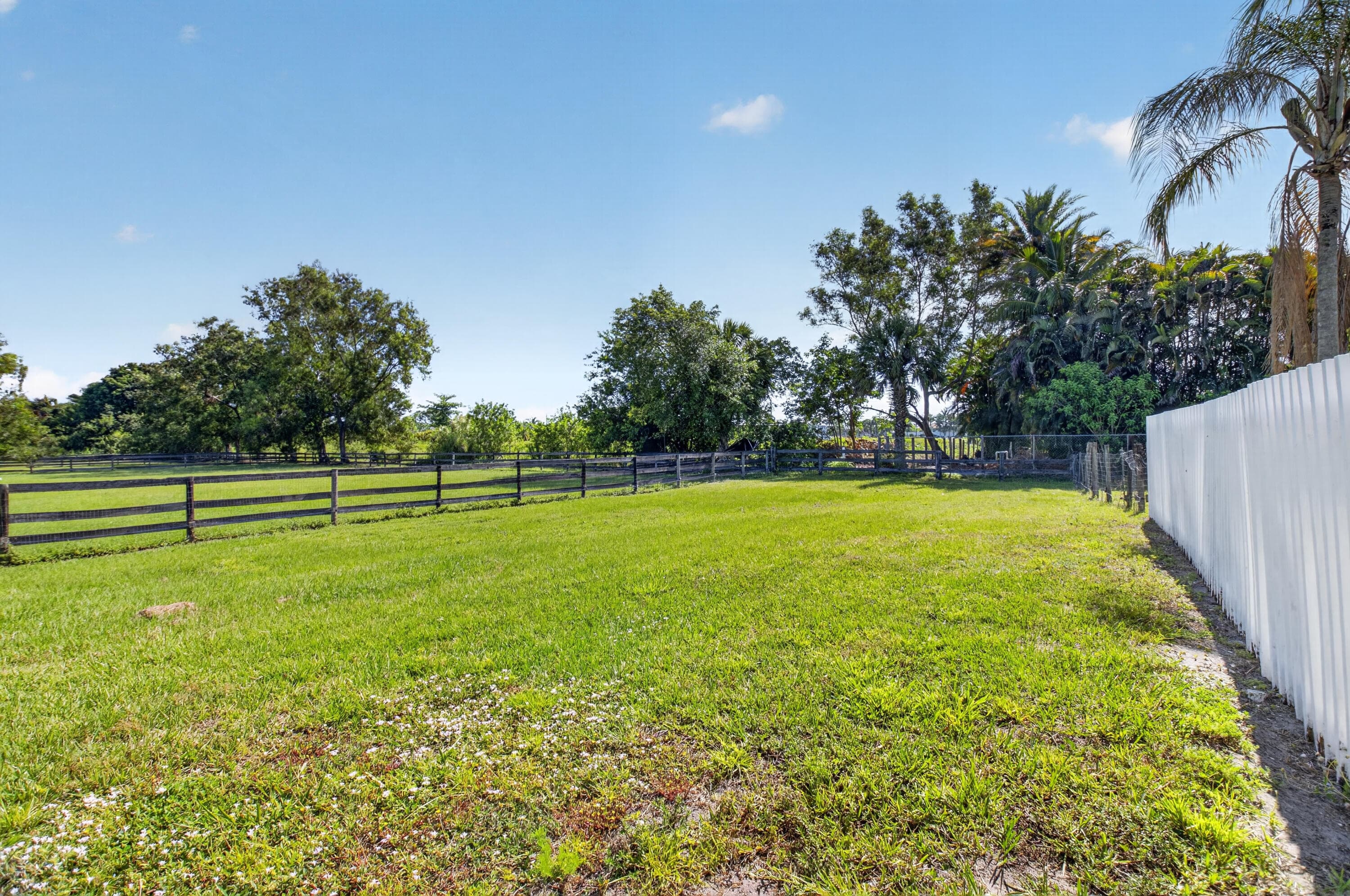 10157 La Reina Road, Delray Beach, FL 33446 — photo 32 of 54