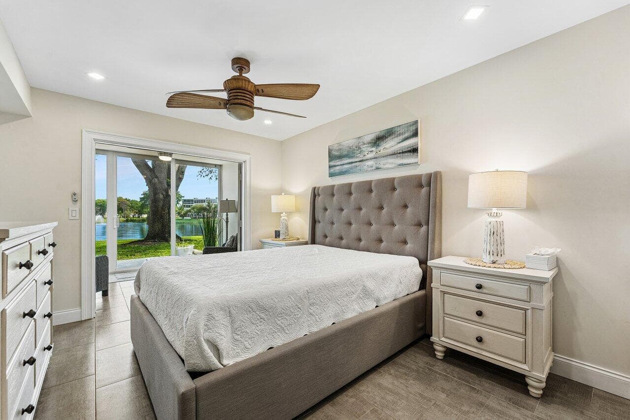 1027 Farnham O 1027, Deerfield Beach, FL 33442 — photo 13 of 22