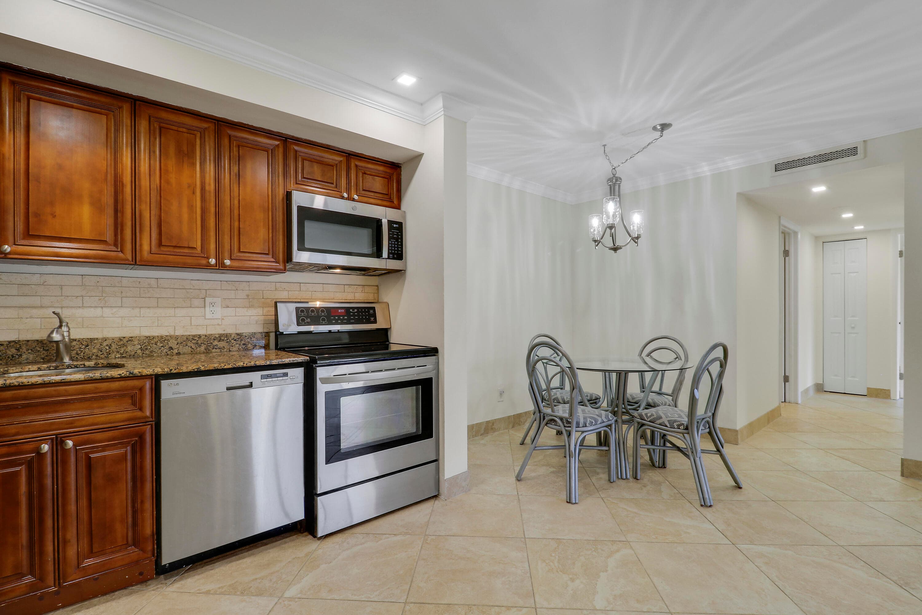1111 Duncan Circle 104, Palm Beach Gardens, FL 33418 — photo 16 of 55
