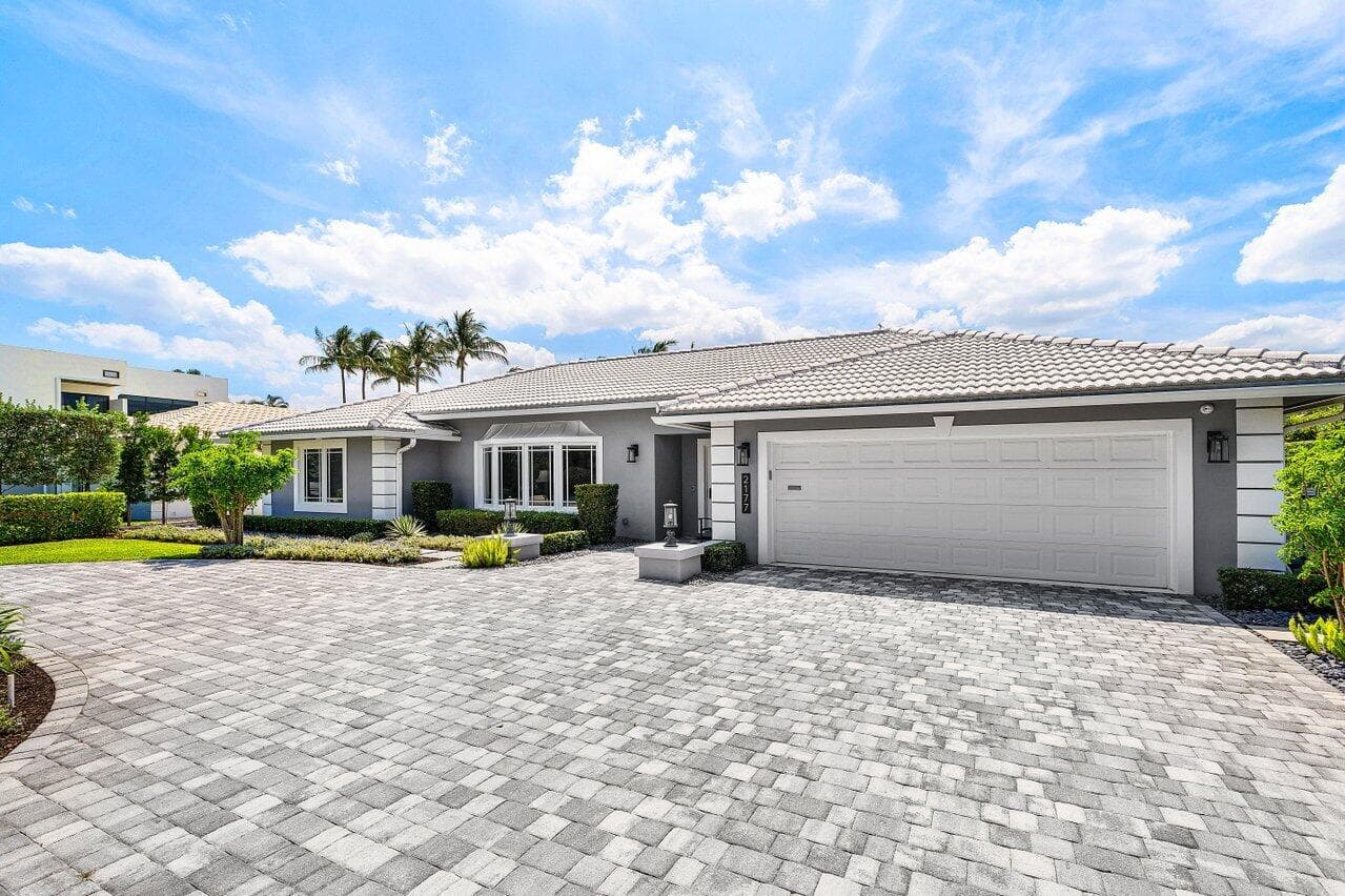 2177 Areca Palm Road, Boca Raton, FL 33432 — photo 4 of 81
