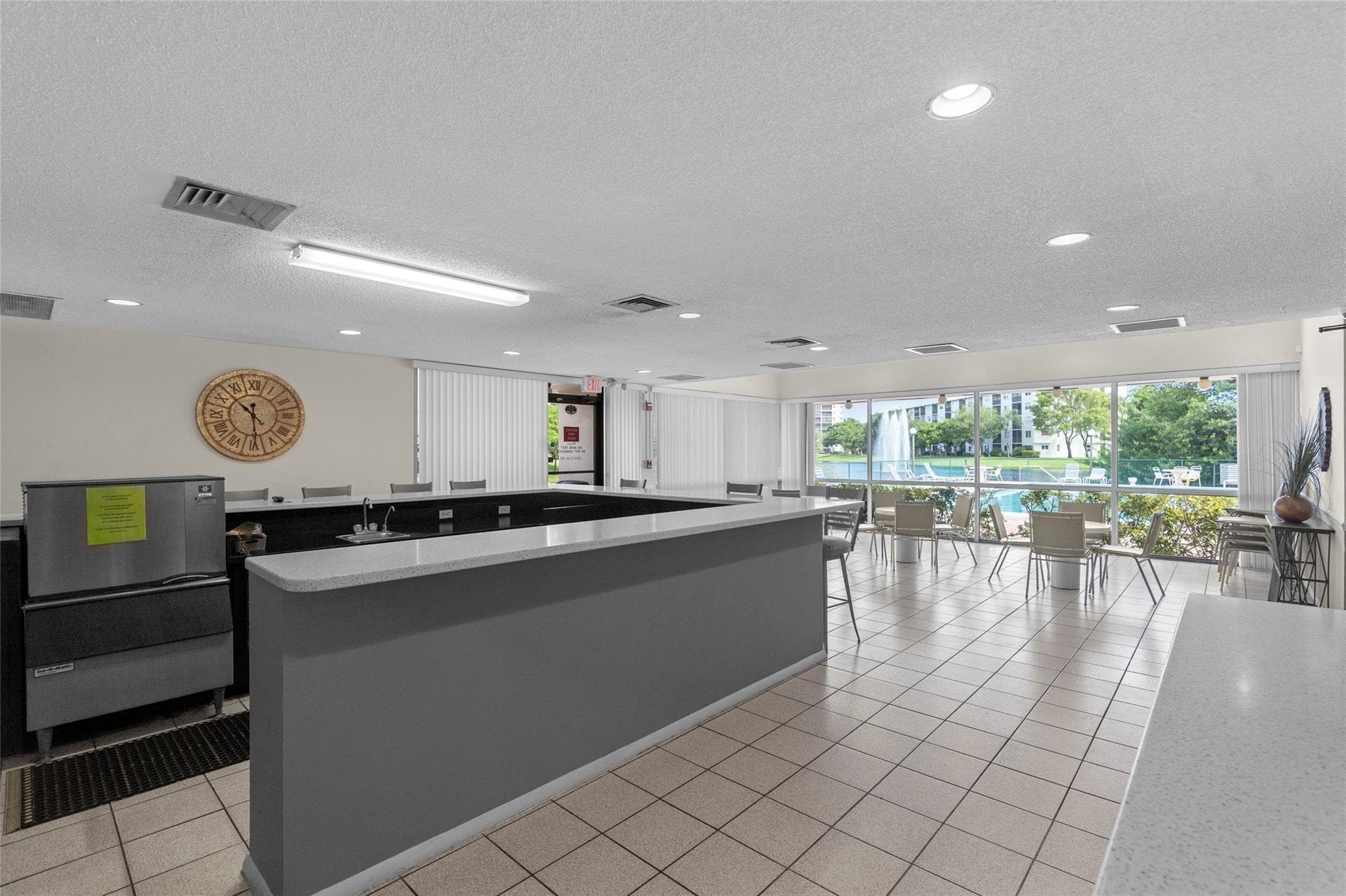 2226 N Cypress Bend Drive 308, Pompano Beach, FL 33069 — photo 27 of 43