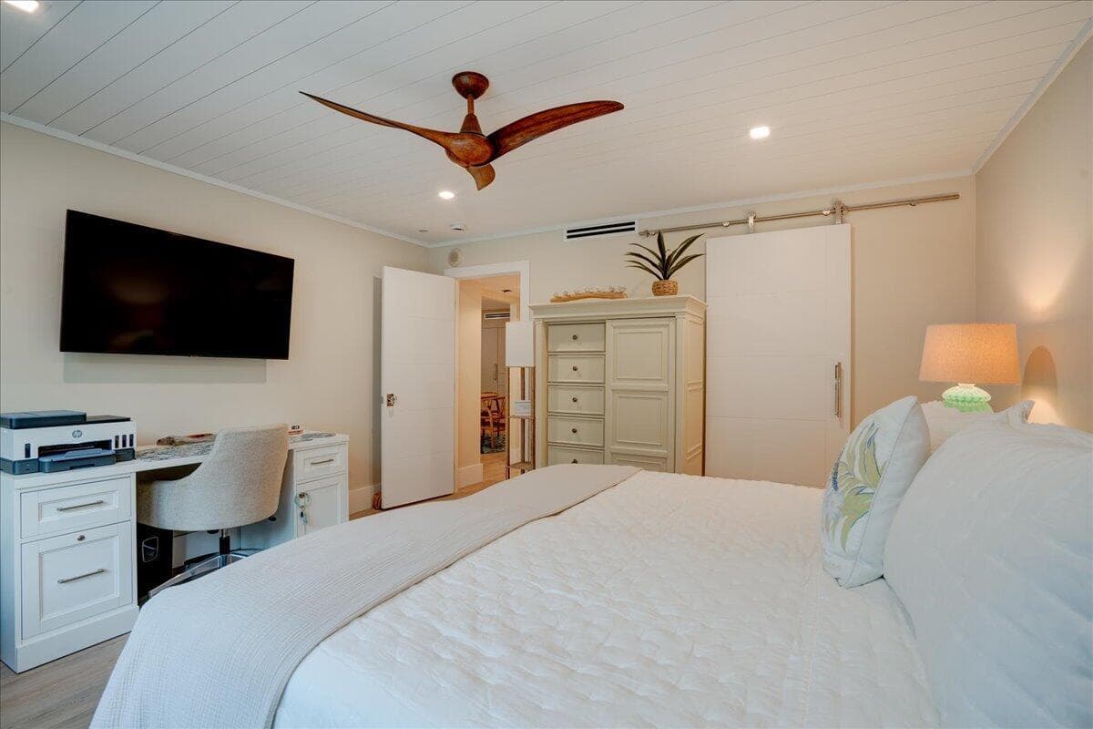 3450 S Ocean Boulevard 102, Palm Beach, FL 33480 — photo 24 of 45