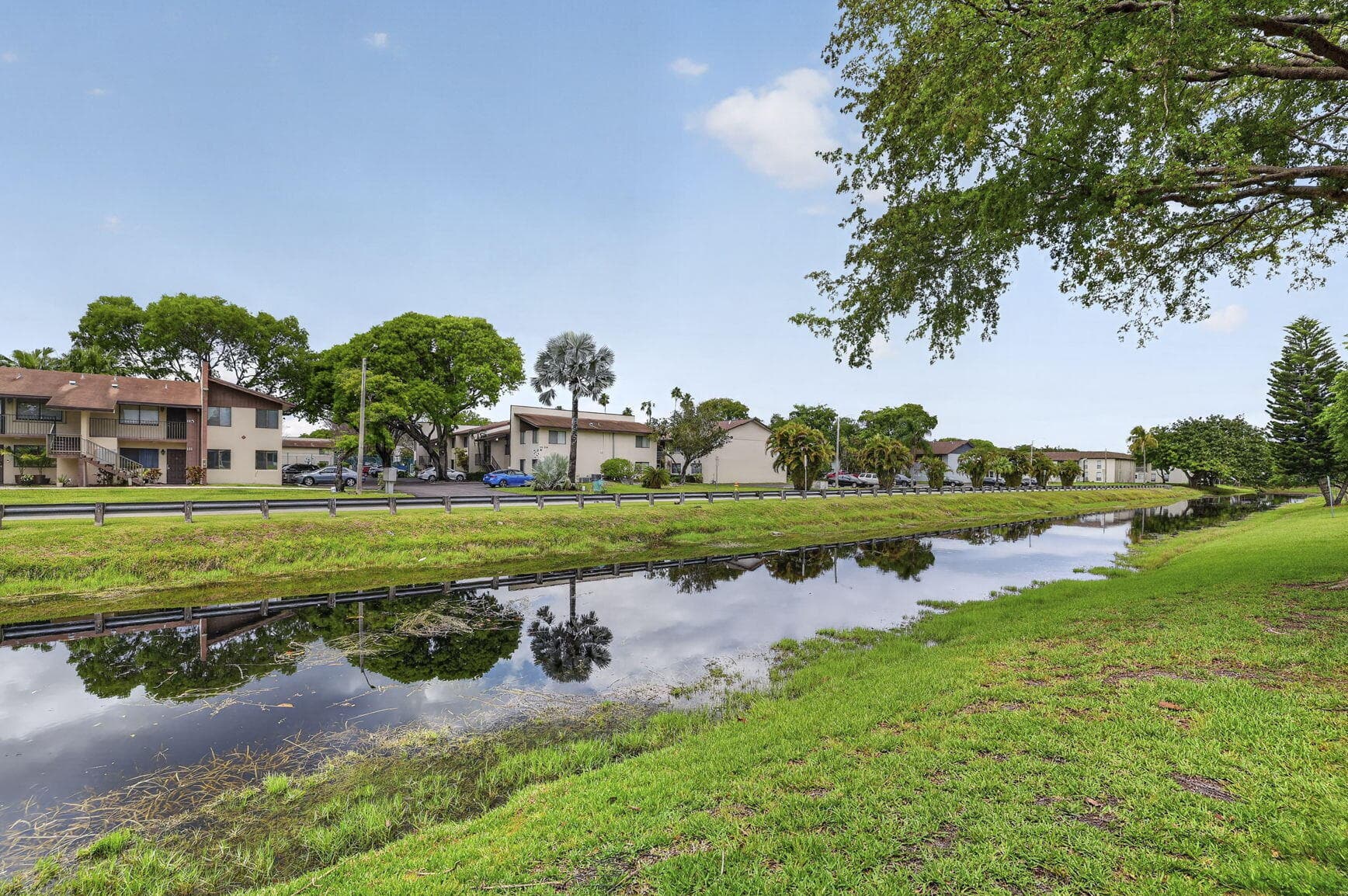 153 W Hemingway Circle W, Margate, FL 33063 — photo 27 of 35