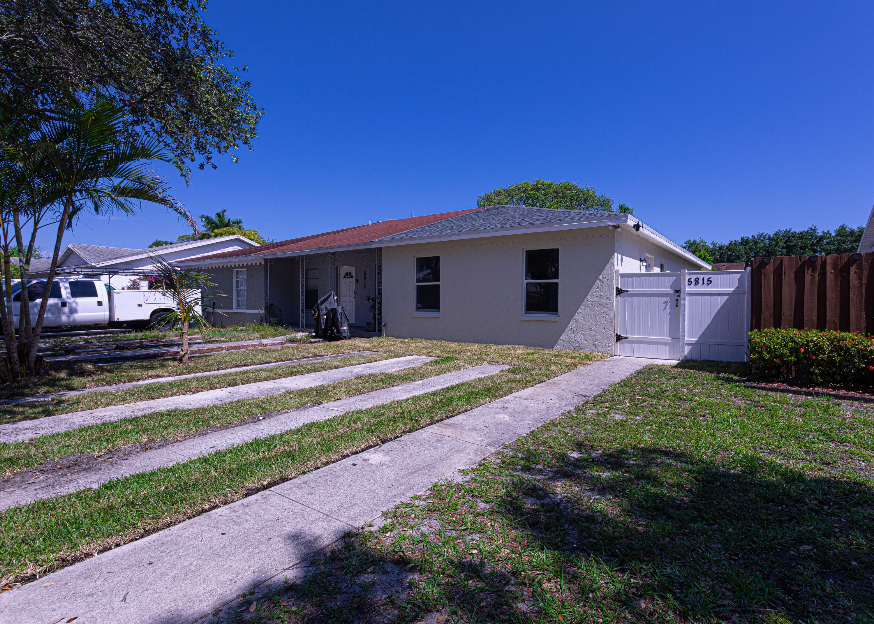 5815 S 38th Street, Greenacres, FL 33463 — photo 3 of 42