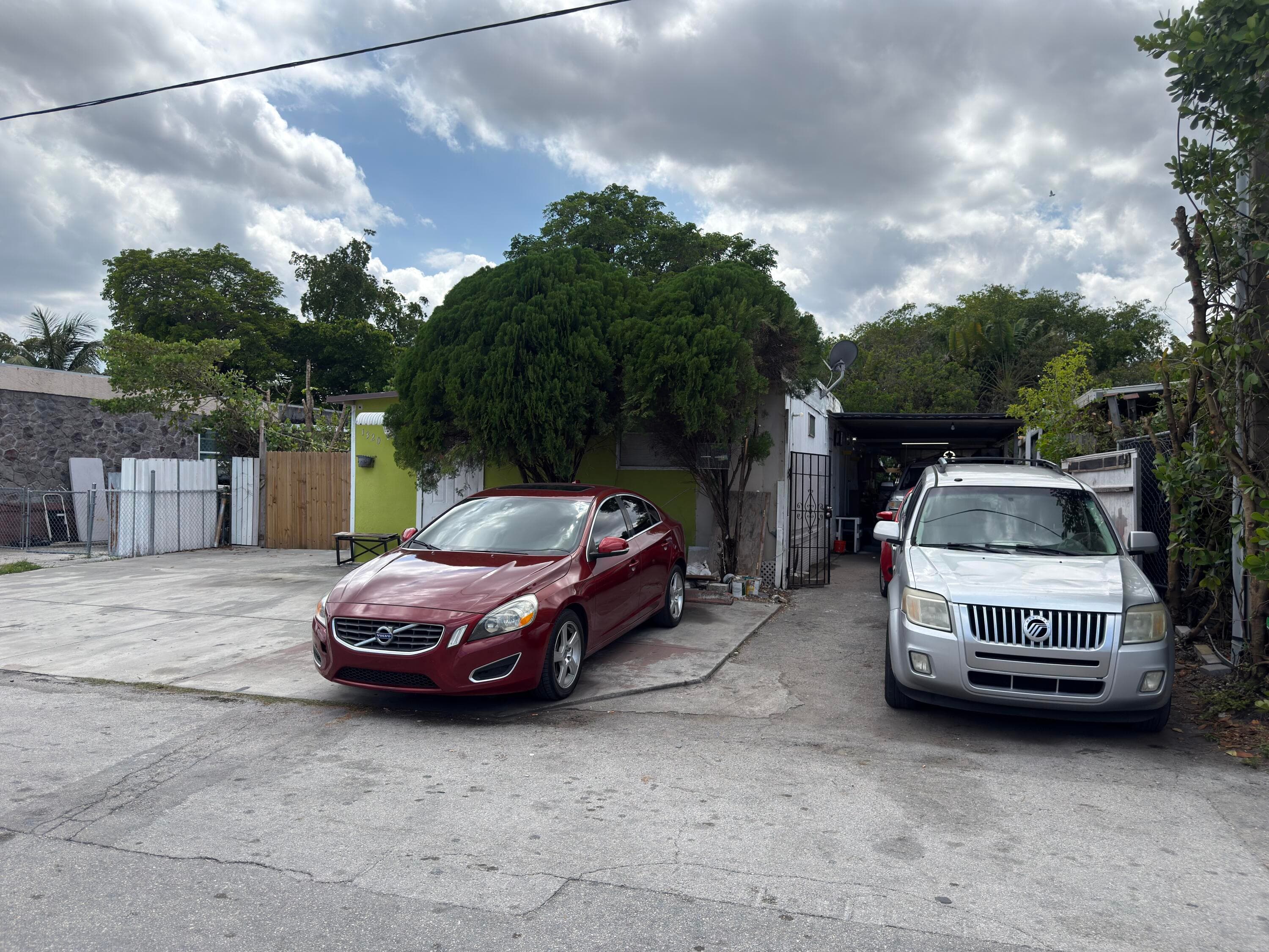 1320 SW 131st Place, Miami, FL 33184 — photo 2 of 2