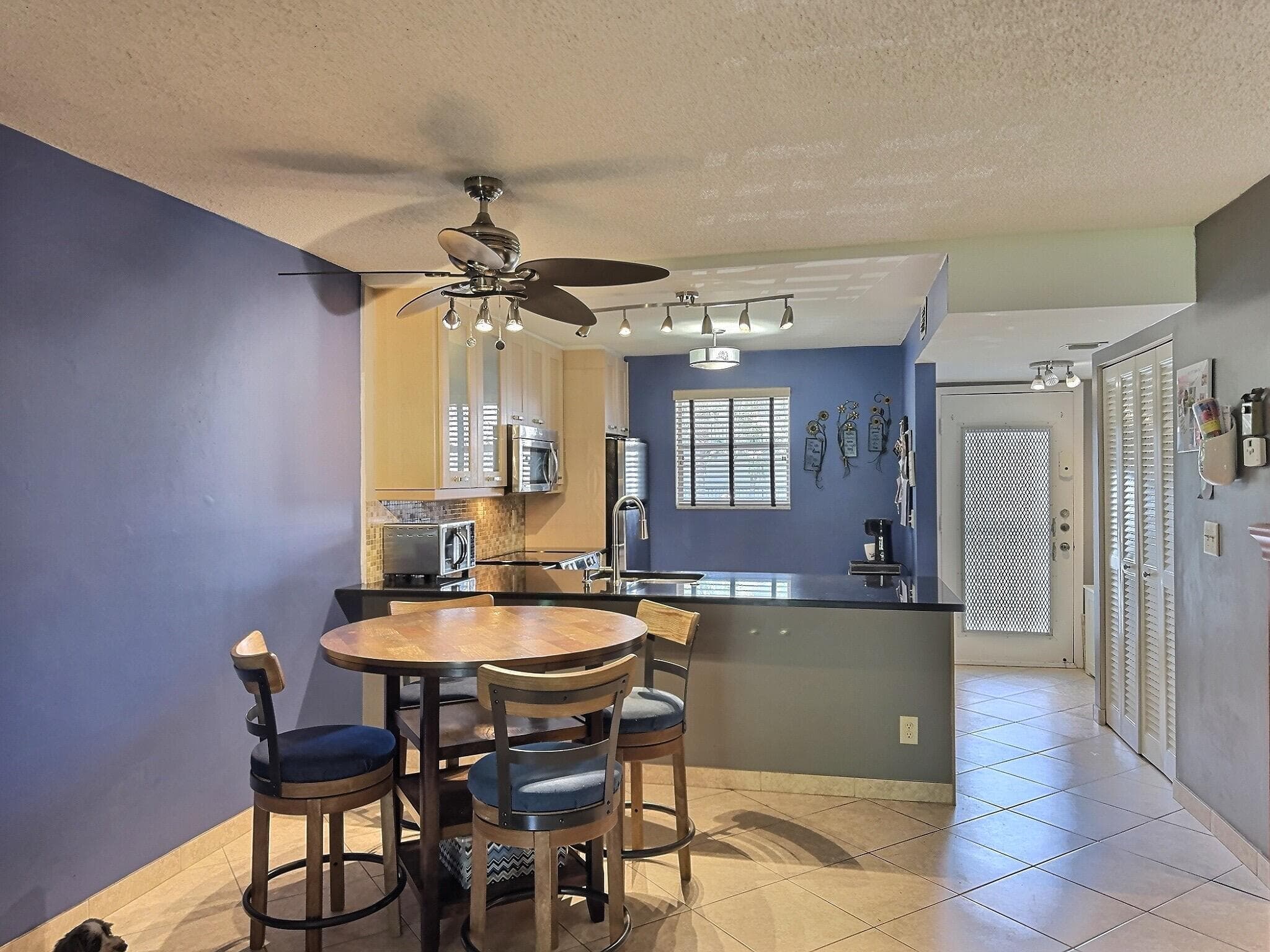 3150 Holiday Springs Boulevard 8-204, Margate, FL 33063 — photo 5 of 36