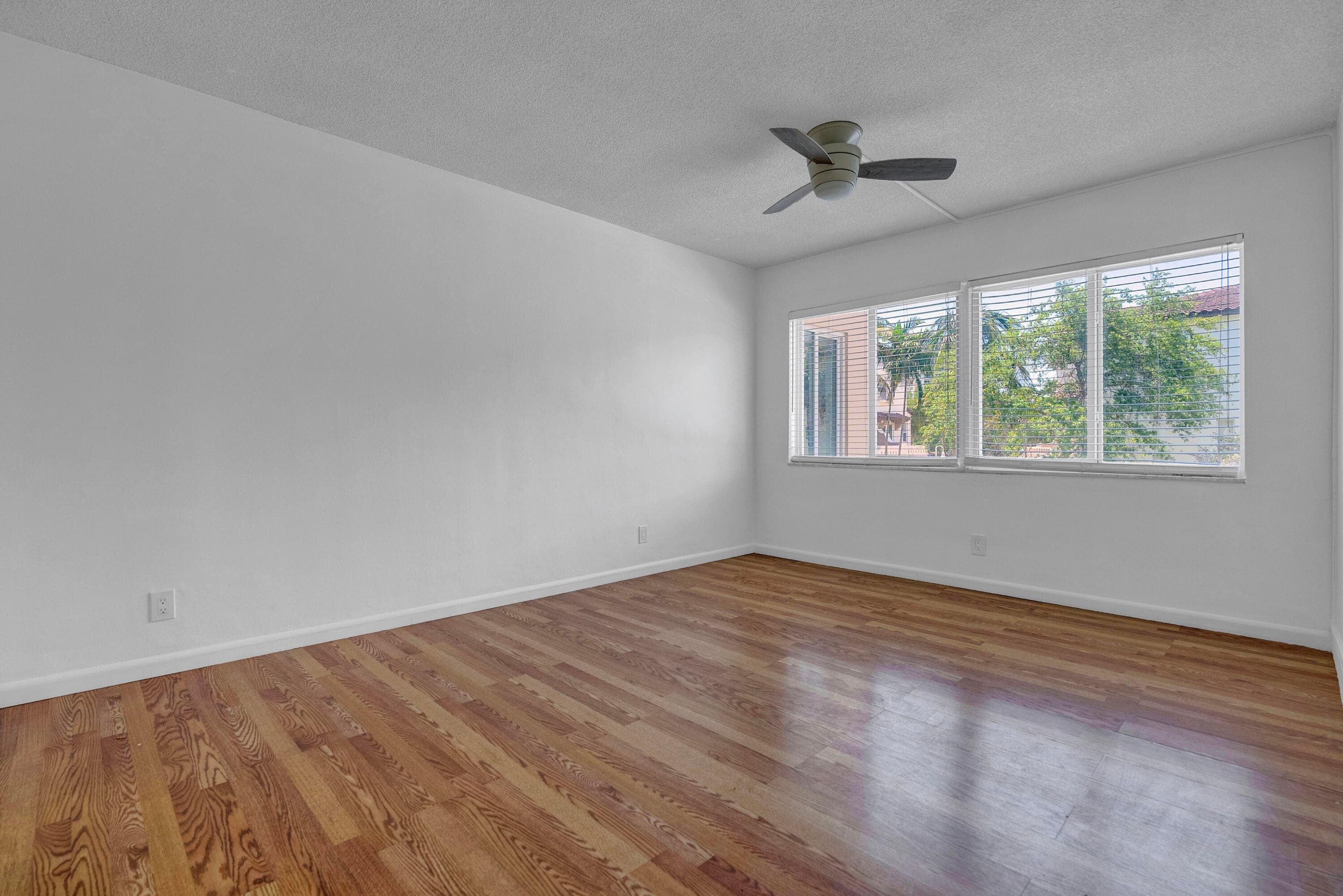 1965 S Ocean Boulevard 202, Lauderdale-By-The-Sea, FL 33062 — photo 9 of 13