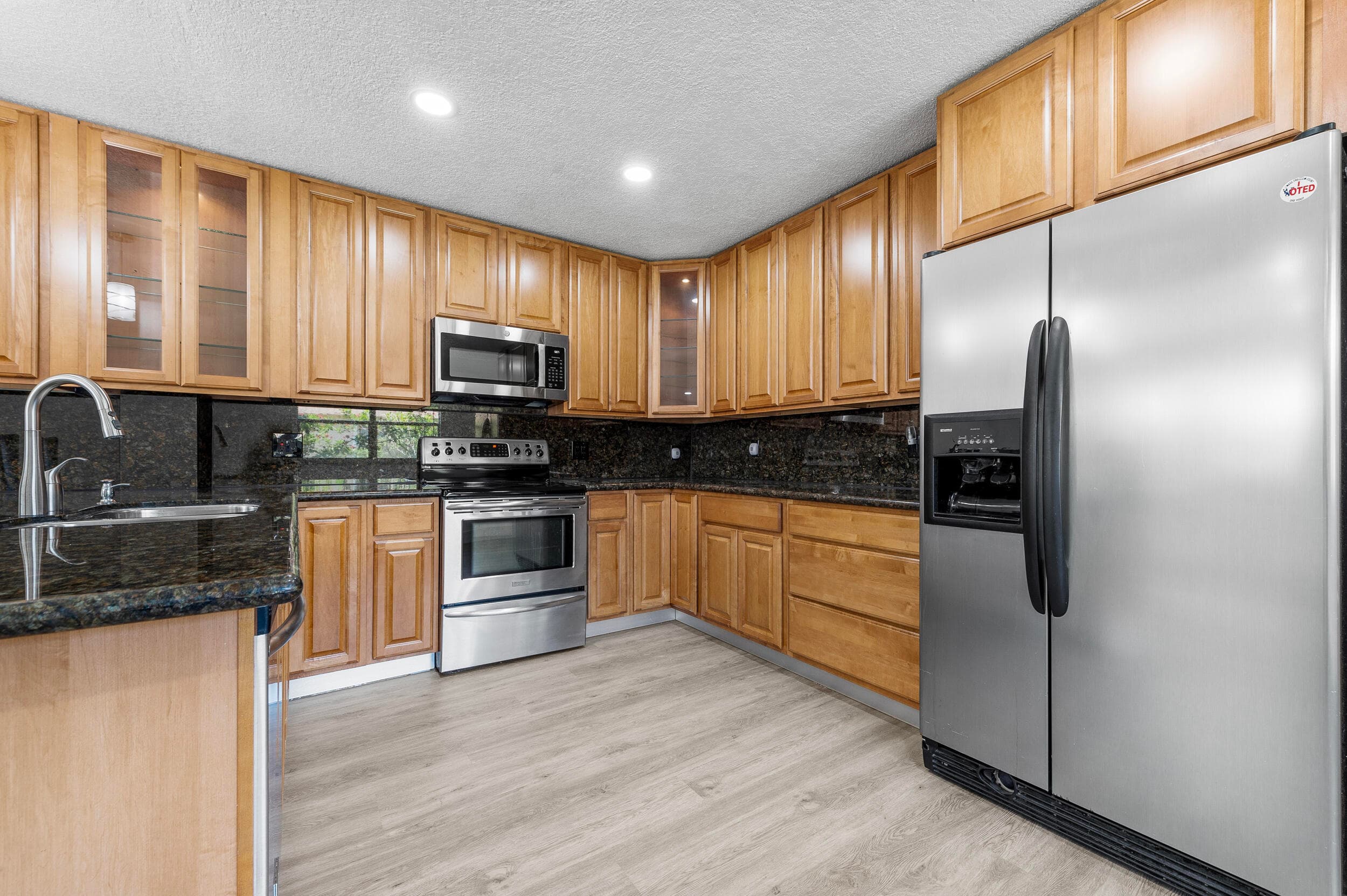 154 Seville G, Delray Beach, FL 33446 — photo 15 of 31