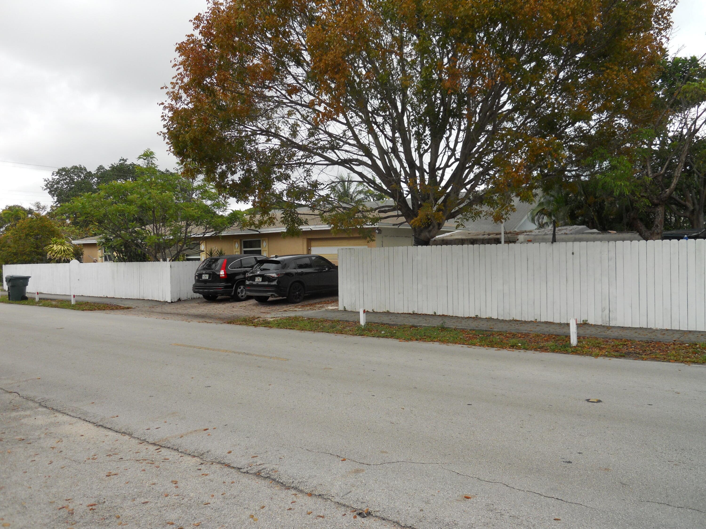 3290 NE 10th Avenue, Oakland Park, FL 33334 — photo 3 of 21