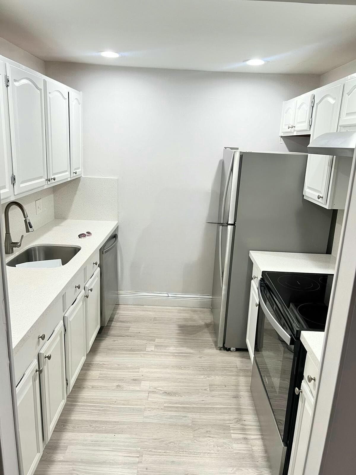 300 SW 134th Way 203e, Pembroke Pines, FL 33027 — photo 3 of 3