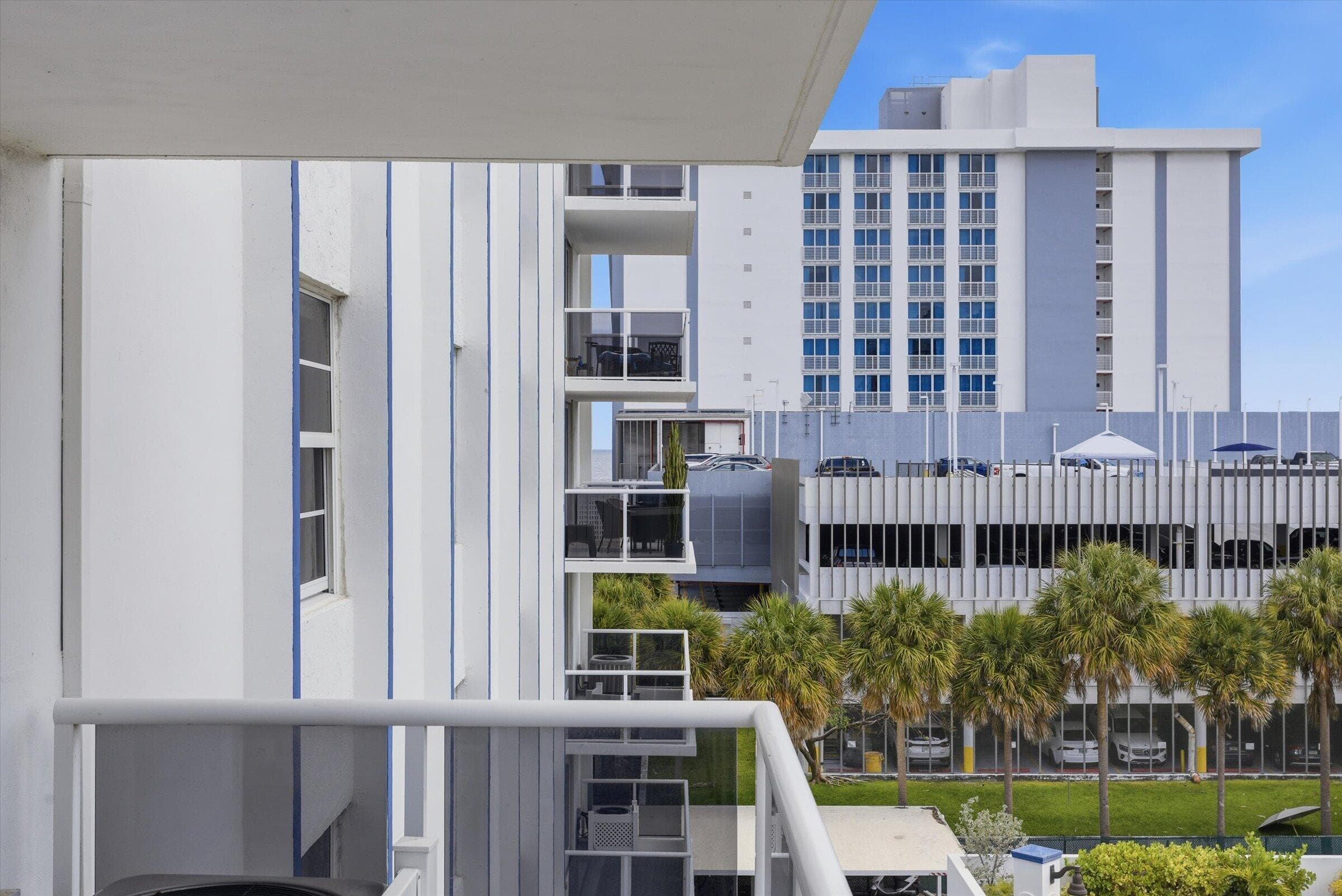 336 N Birch Road 5h, Fort Lauderdale, FL 33304 — photo 36 of 65