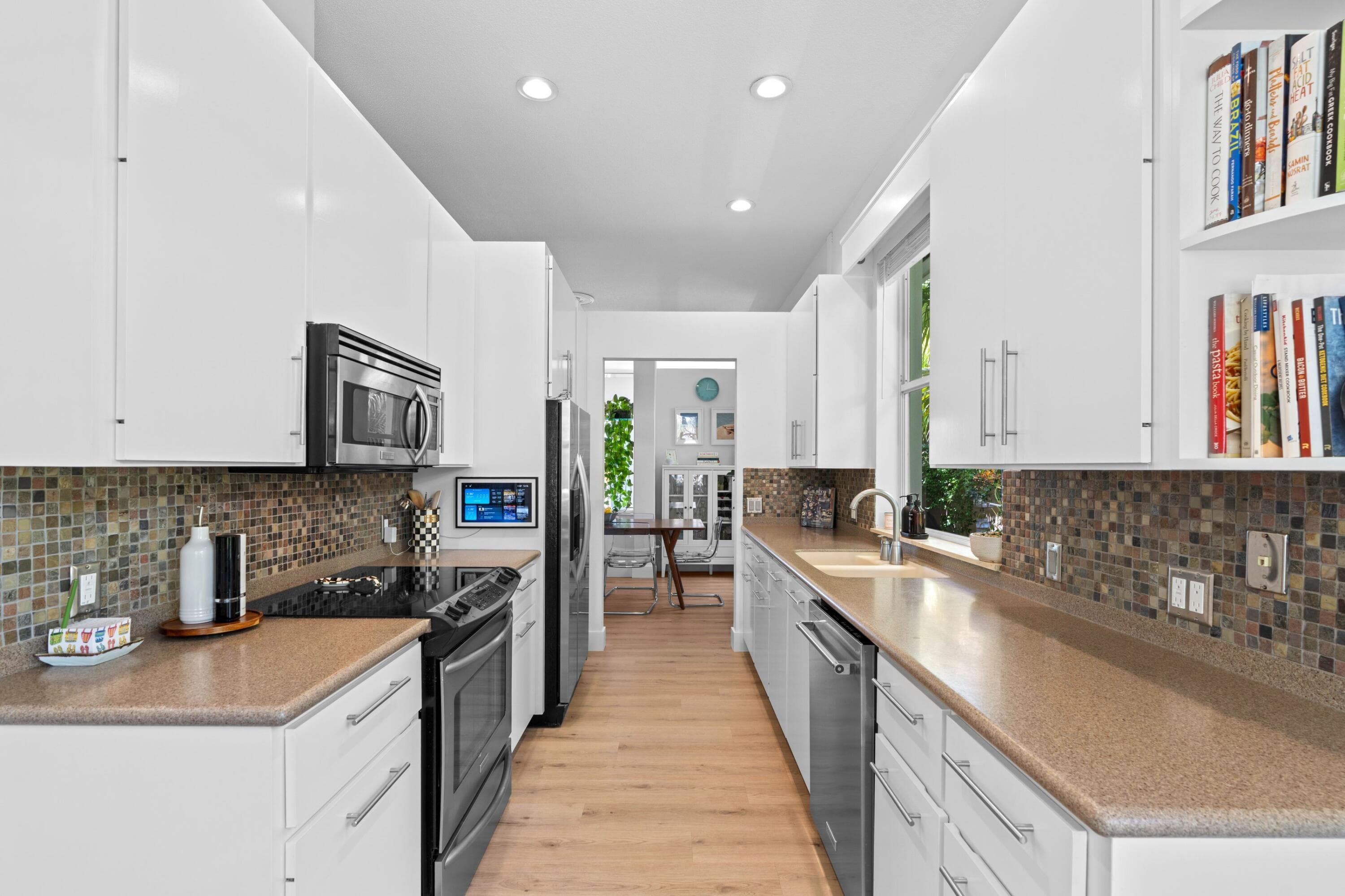 1205 Gator Trail, West Palm Beach, FL 33409 — photo 14 of 39