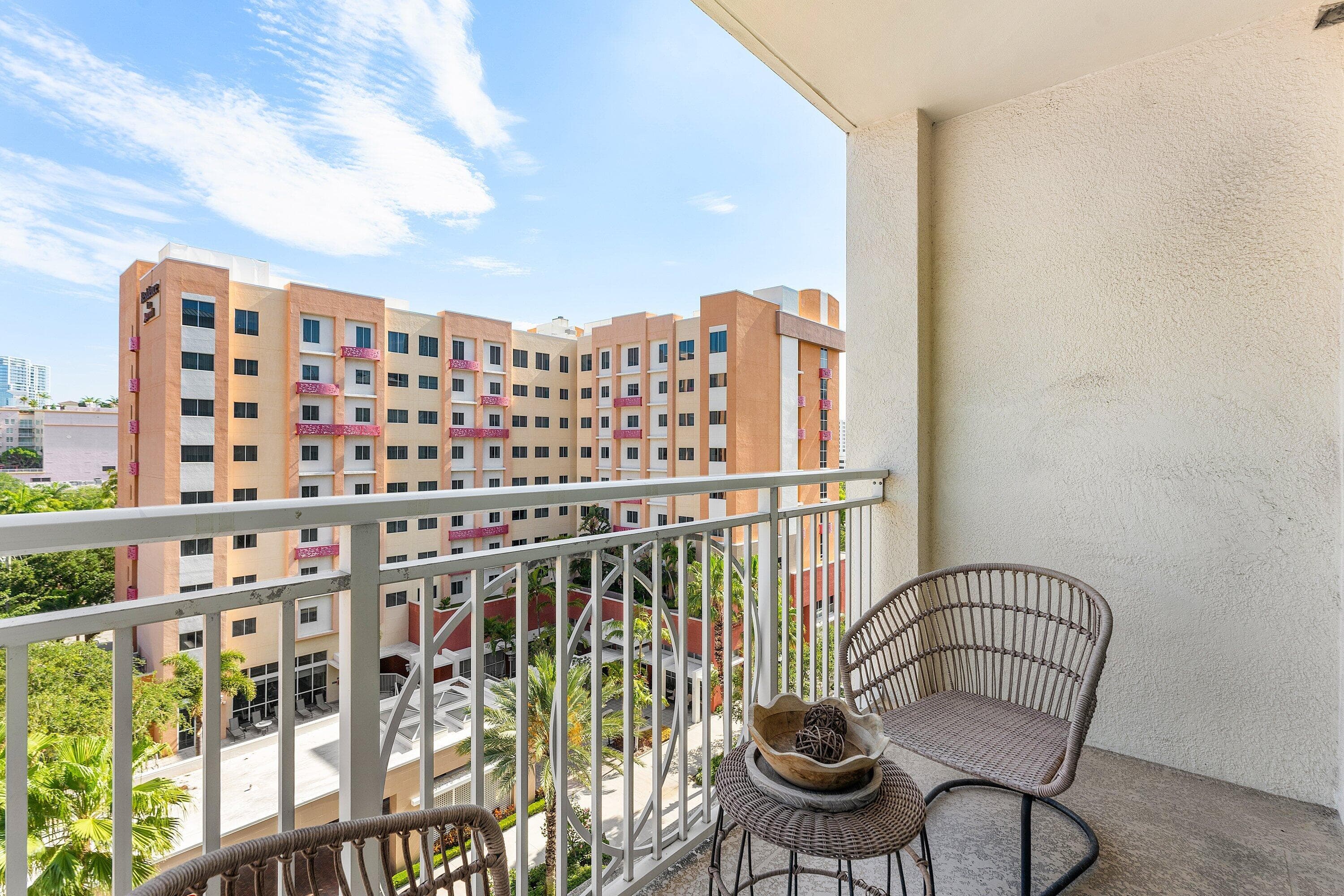 480 Hibiscus Street 607, West Palm Beach, FL 33401 — photo 17 of 28