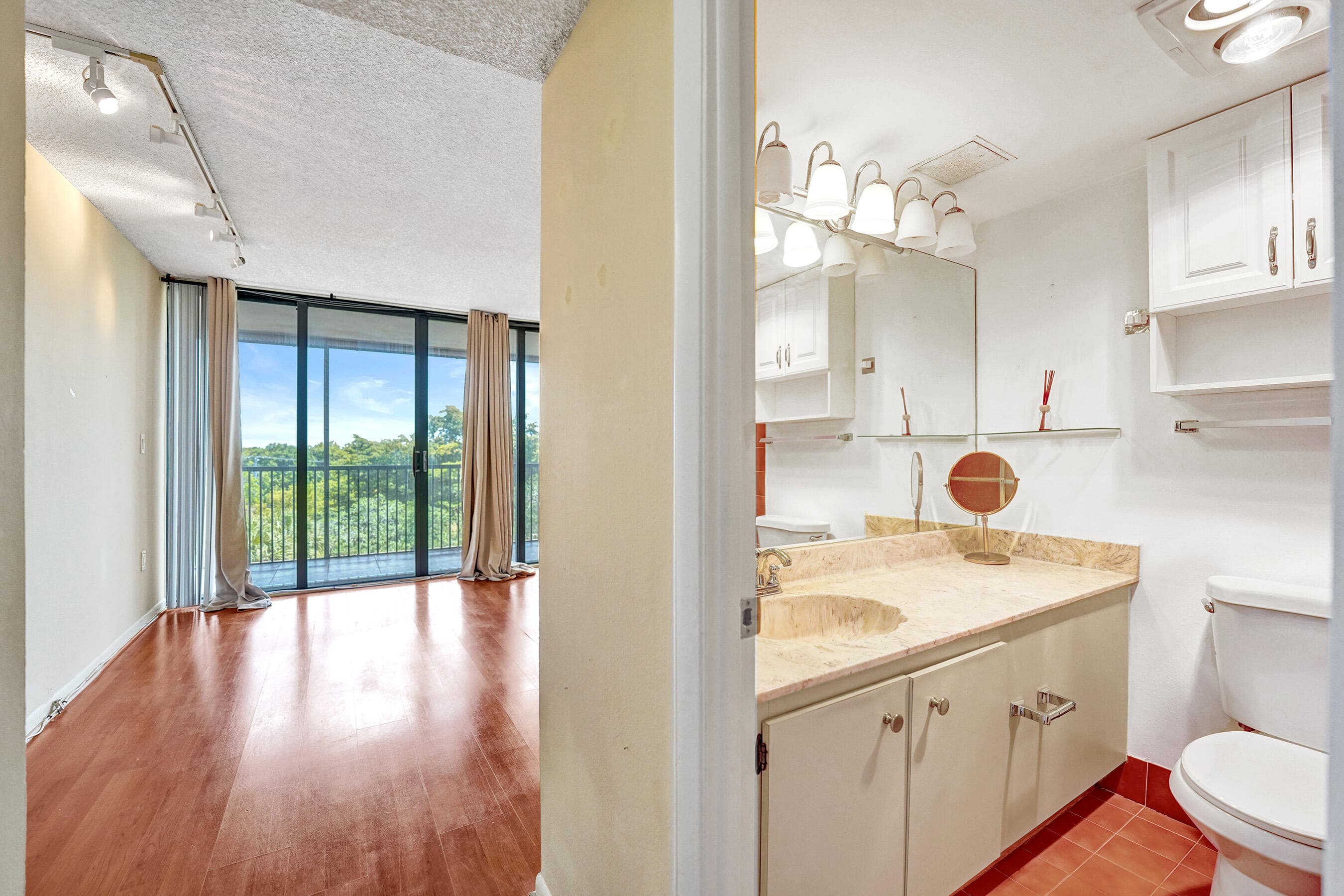 2802 N 46th Avenue B620, Hollywood, FL 33021 — photo 45 of 82