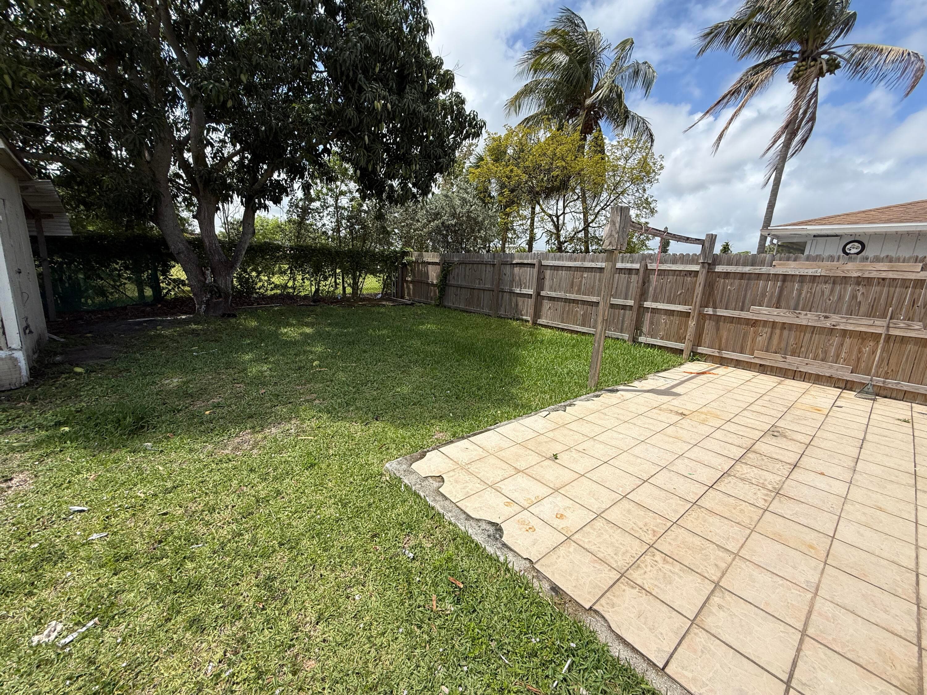 2519 Griffin Square, Acacia Villas, FL 33406 — photo 11 of 13