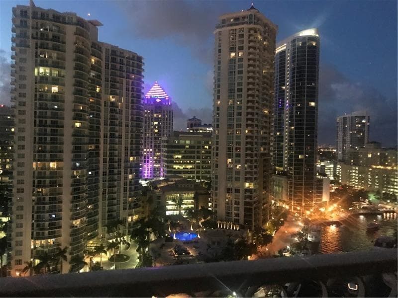 511 SE 5th Avenue 1701, Fort Lauderdale, FL 33301 — photo 12 of 52