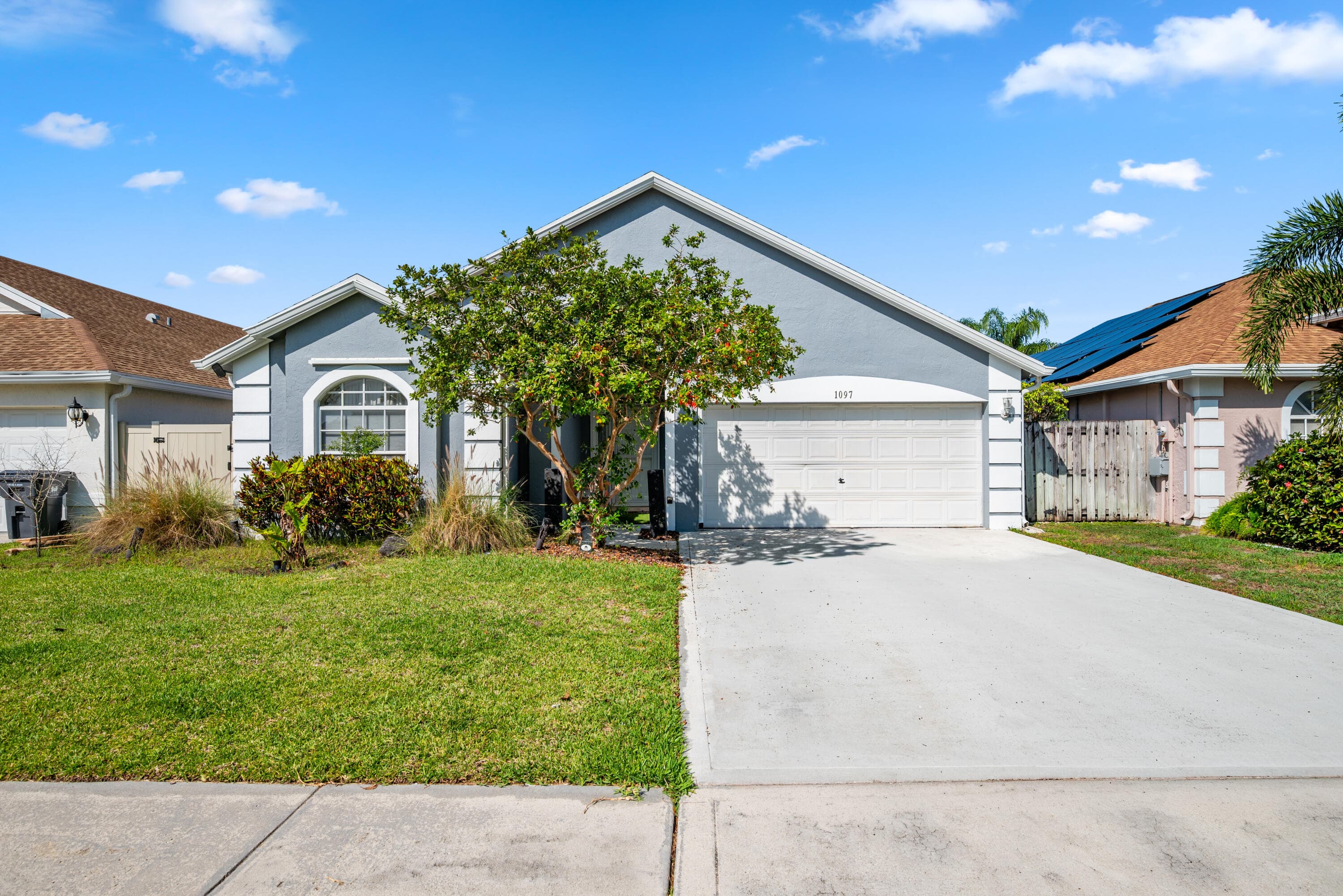 1097 Aviary Road, Wellington, FL 33414 — photo 1 of 31
