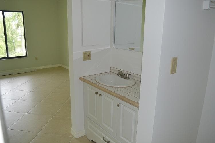 2283 NW 22nd Avenue 104, Stuart, FL 34994 — photo 13 of 20