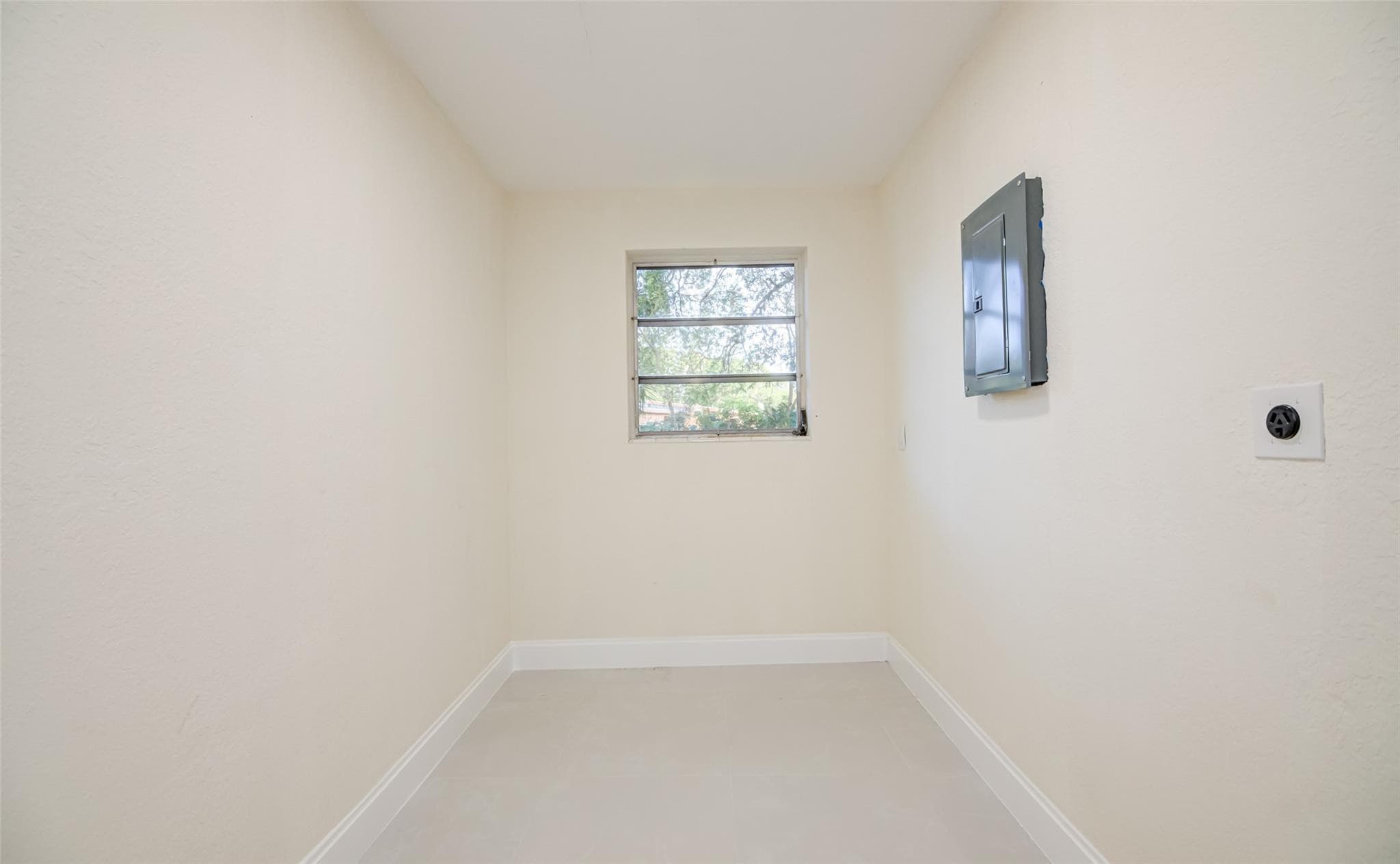 3105 18th Street, Vero Beach, FL 32960 — photo 32 of 34