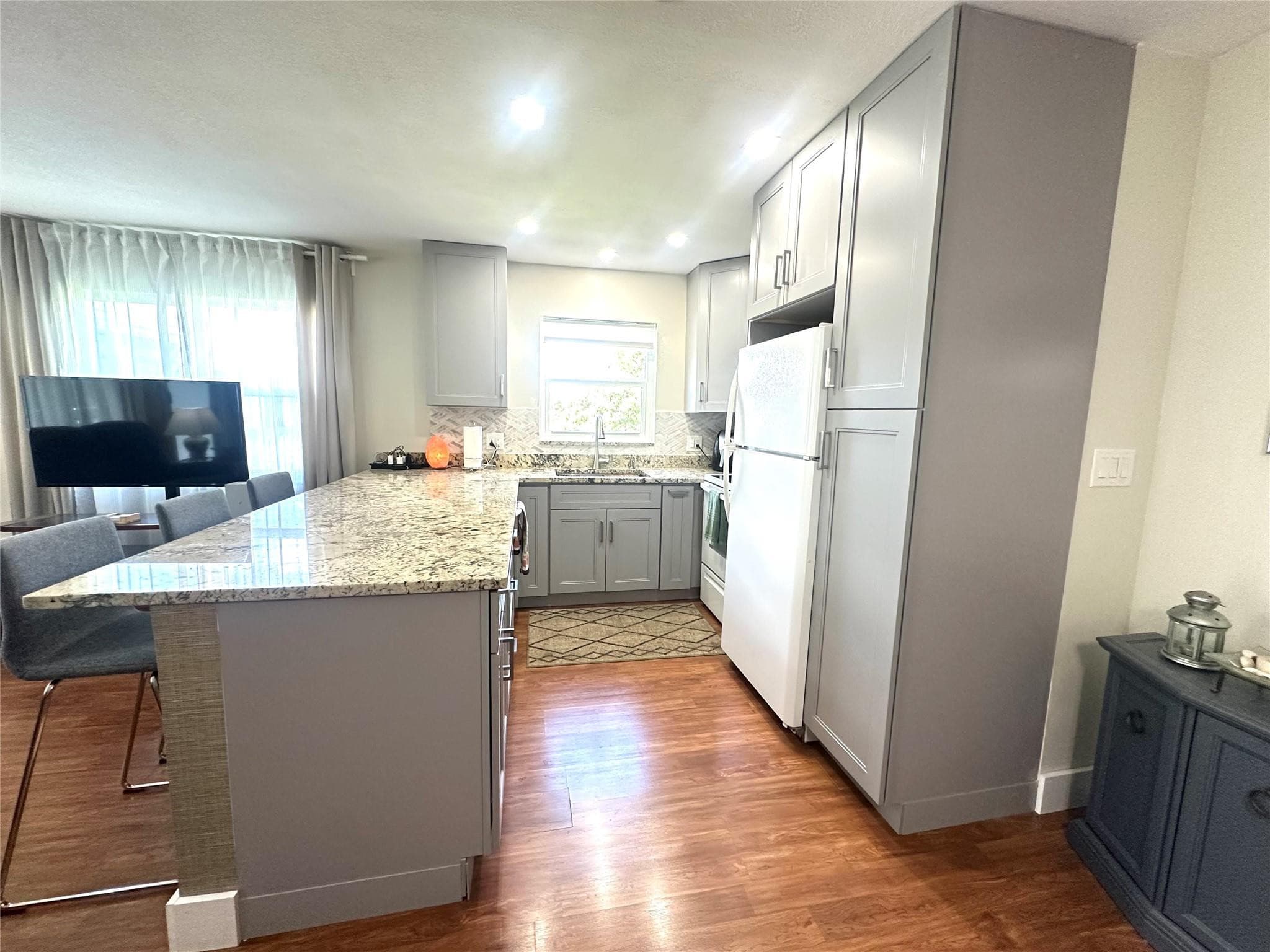528 Tilford X 528, Deerfield Beach, FL 33442 — photo 2 of 63