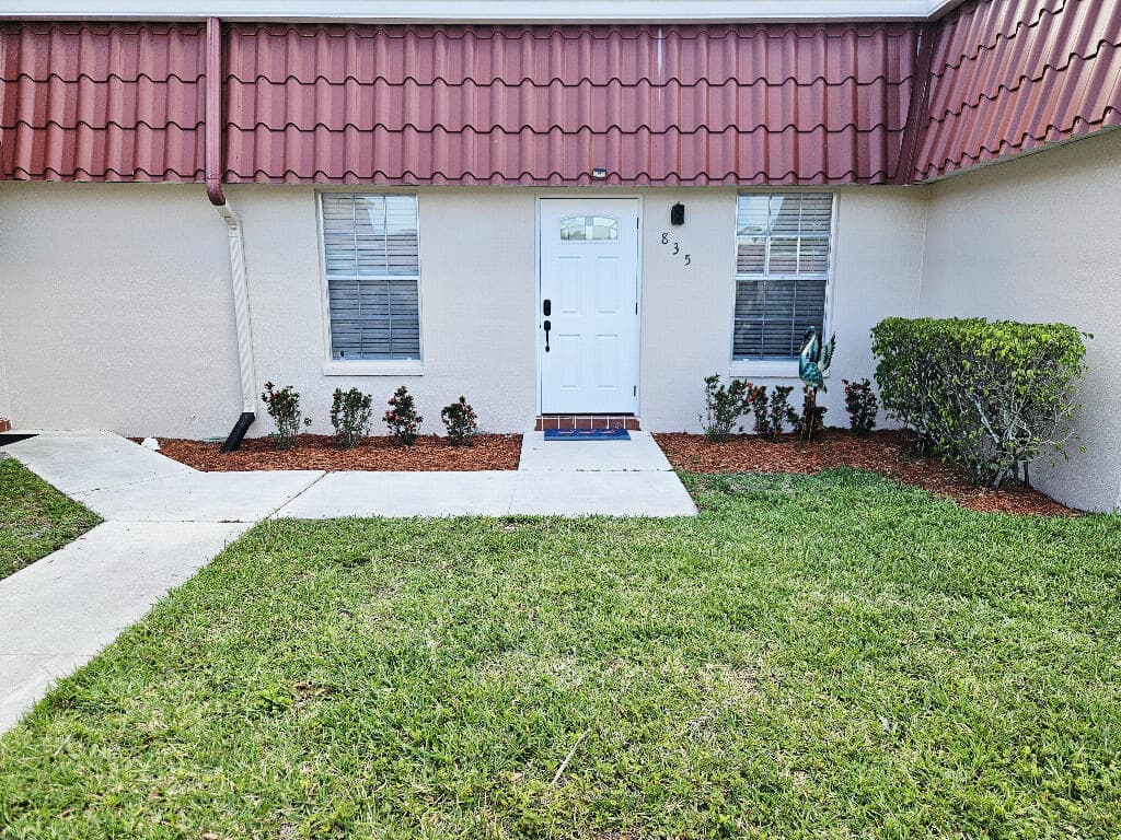 835 Salem Lane, Greenacres, FL 33467 — photo