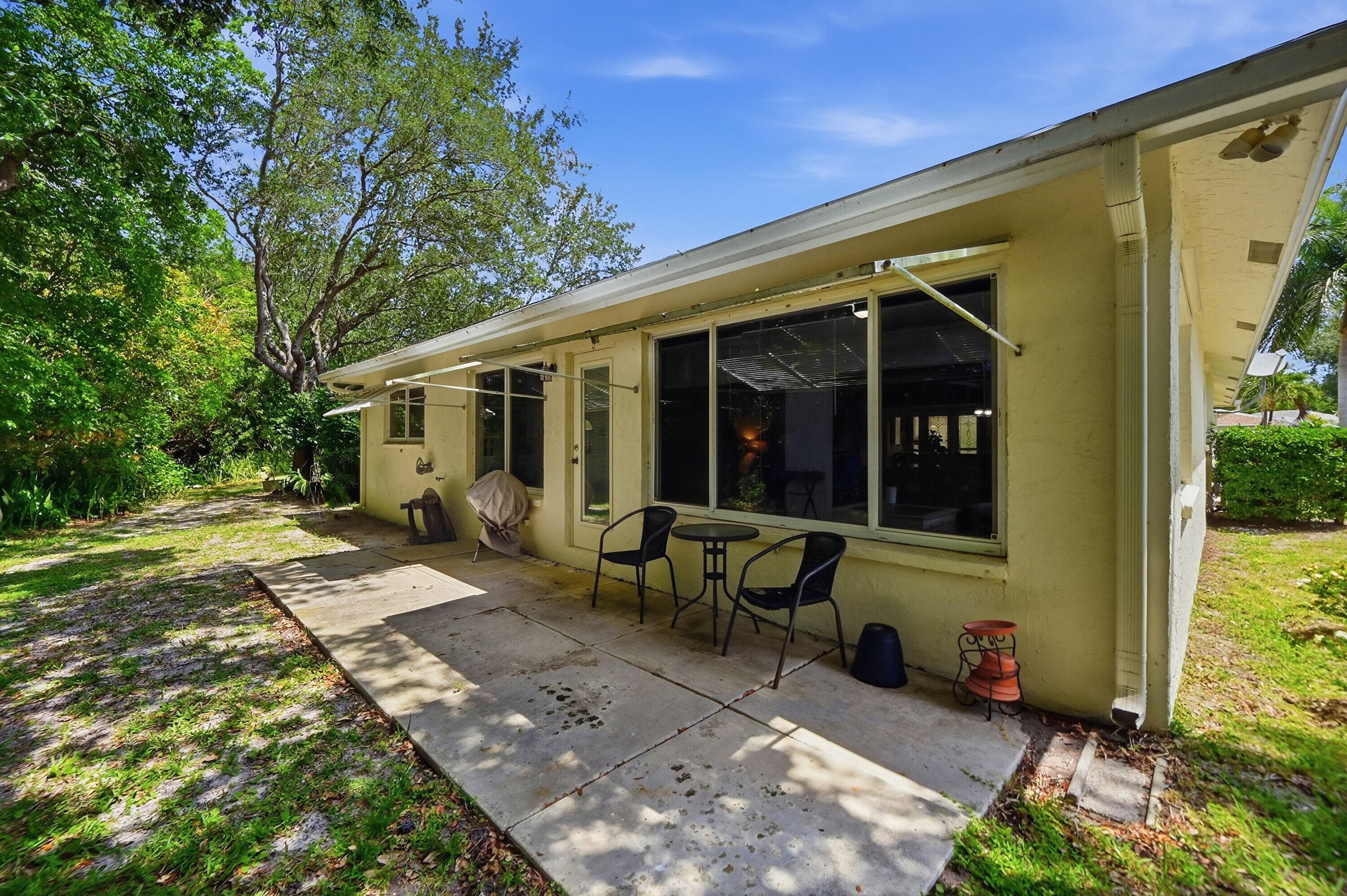 321 Del Rio Boulevard, Boca Raton, FL 33432 — photo 37 of 47