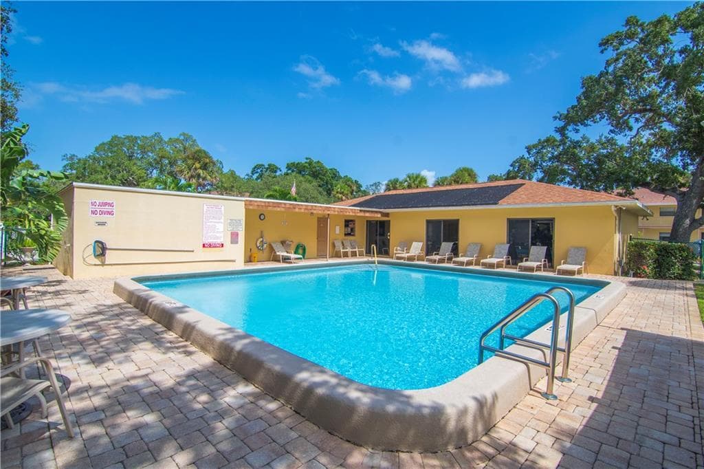 400 18th Street G5, Vero Beach, FL 32960 — photo 33 of 33