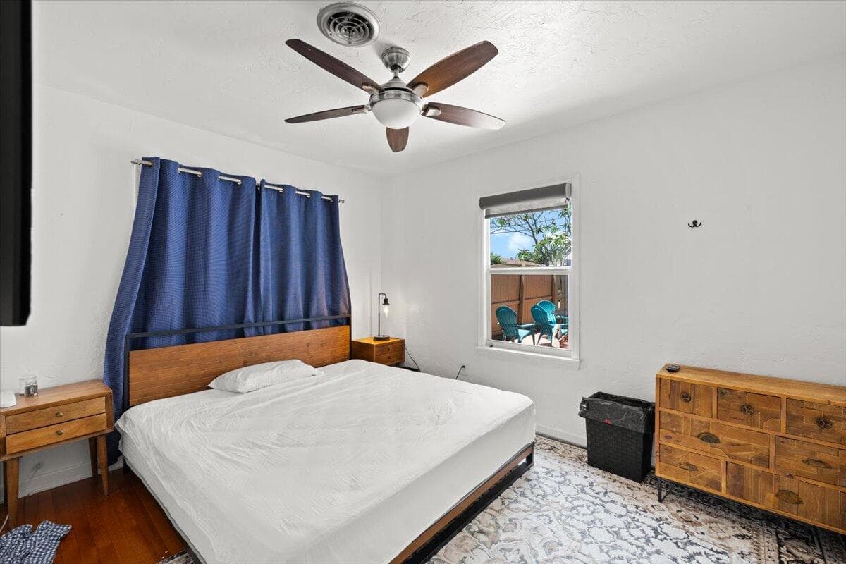 915 N K Street, Lake Worth Beach, FL 33460 — photo 13 of 38