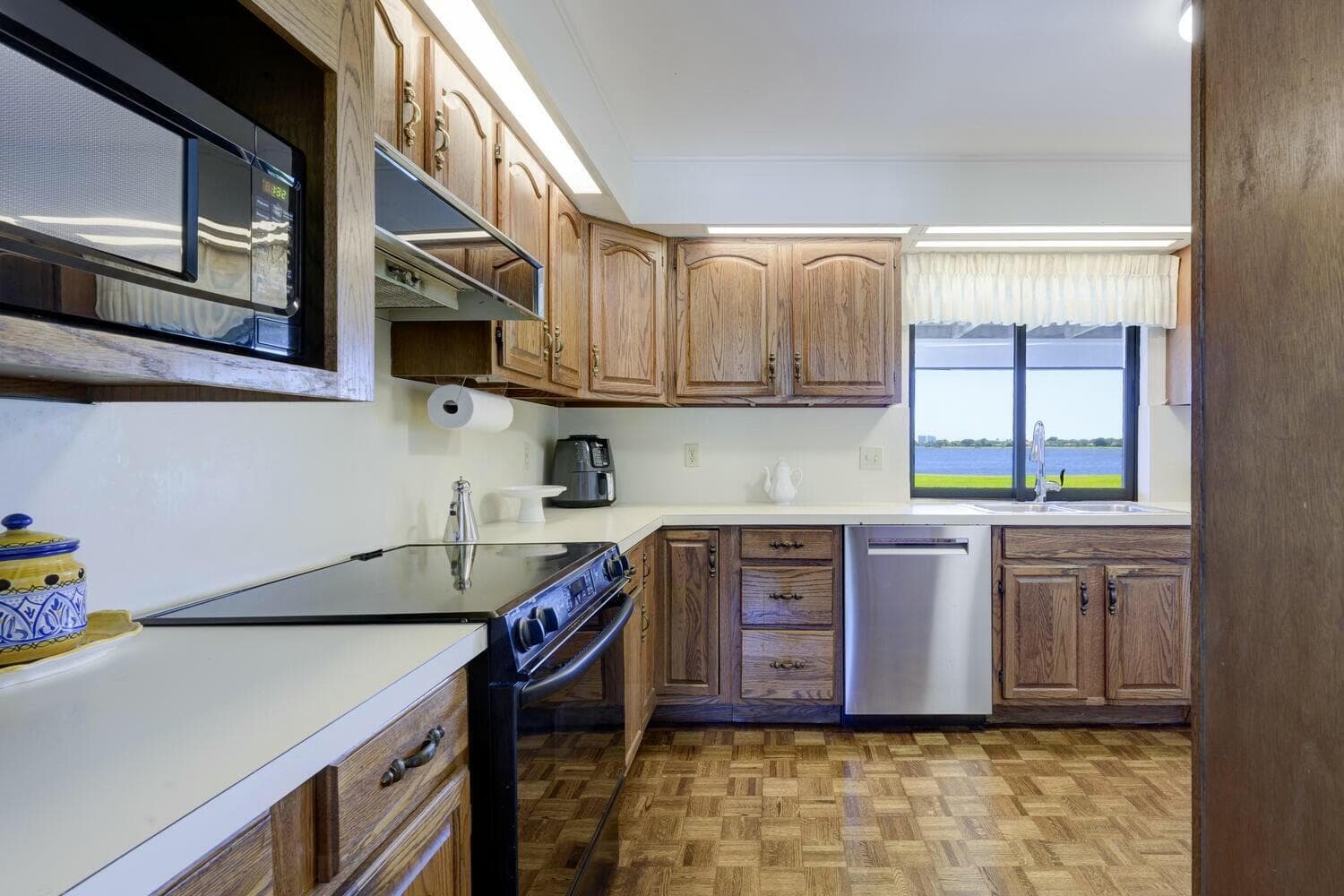 3600 N Shore Drive, West Palm Beach, FL 33407 — photo 14 of 50