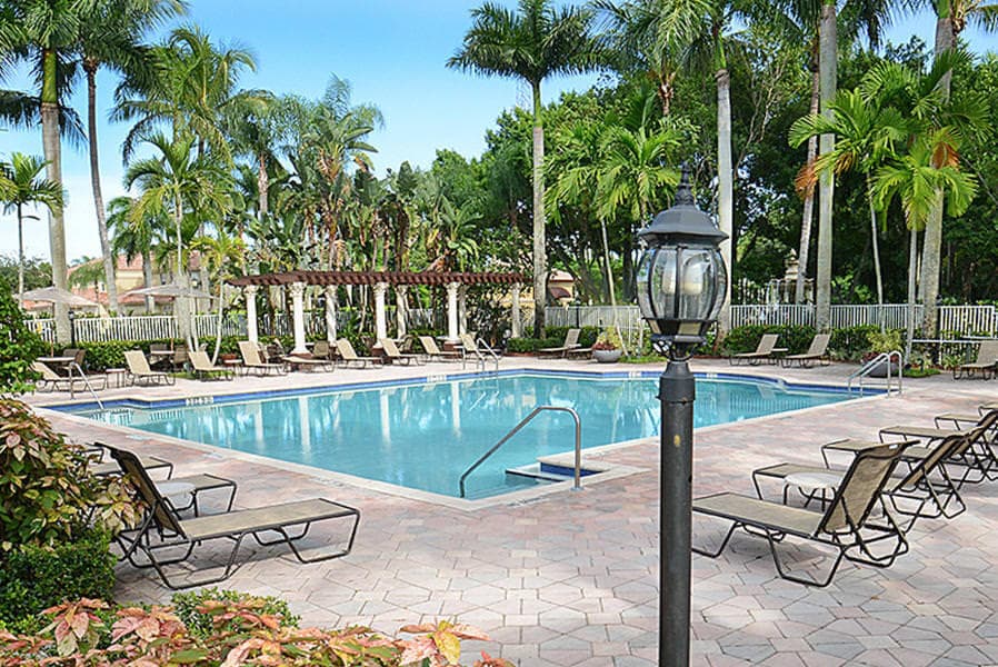 8446 Vía Serena, Boca Raton, FL 33433 — photo 25 of 30