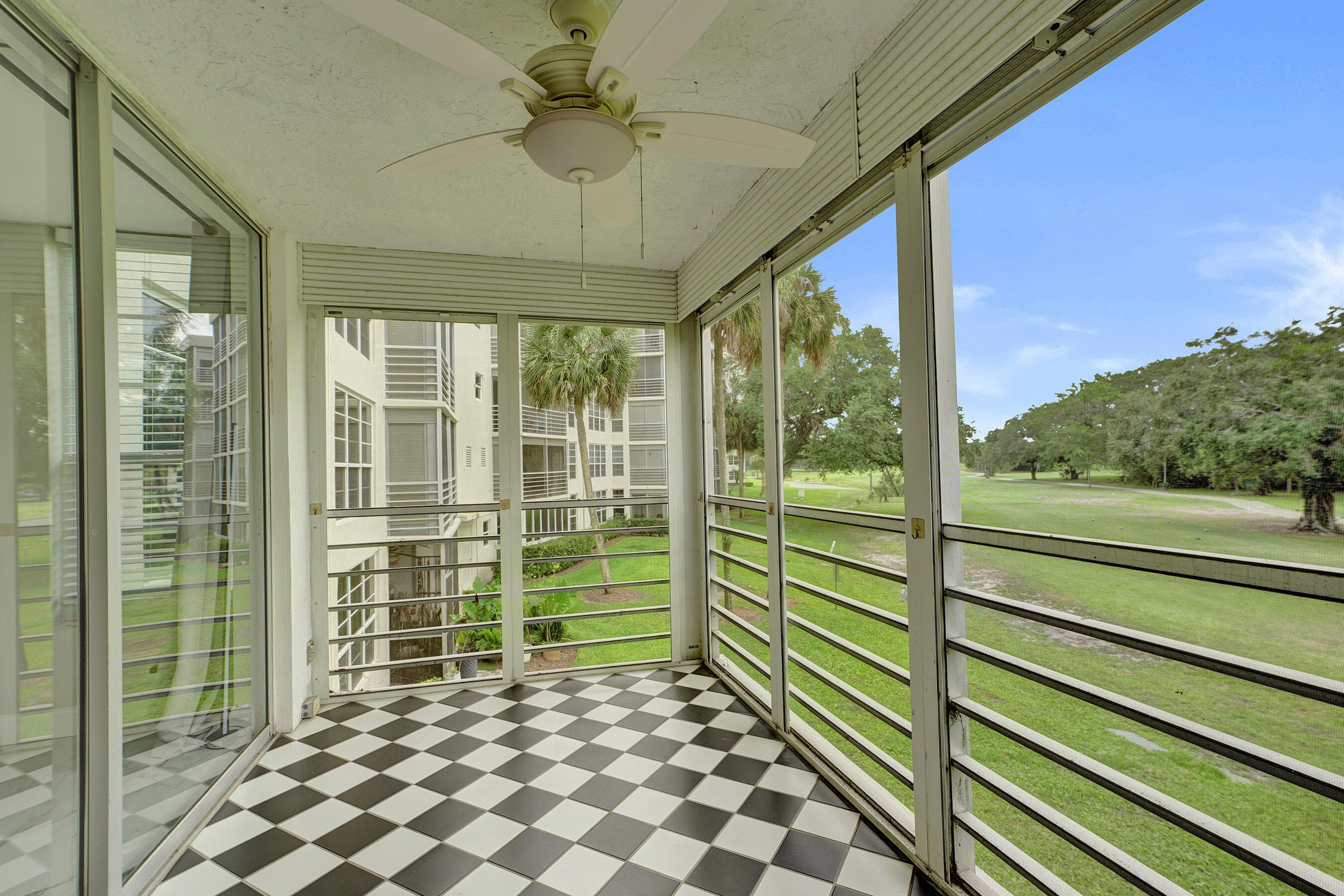 545 Oaks Lane 204, Pompano Beach, FL 33069 — photo 56 of 59