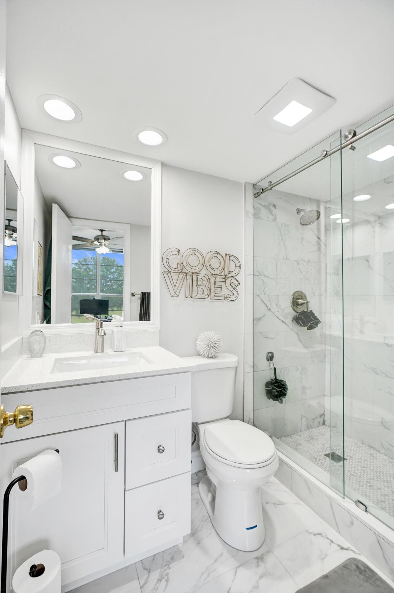 545 Oaks Lane 204, Pompano Beach, FL 33069 — photo 8 of 59