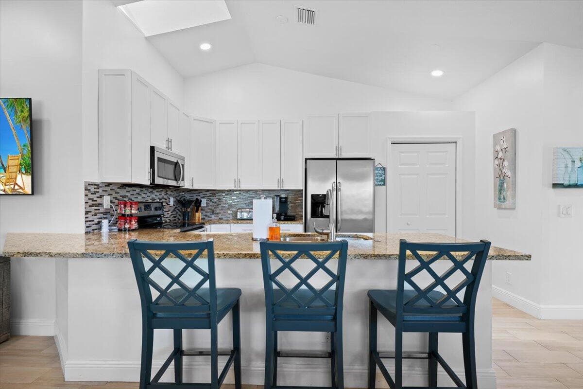 6077 Francis Street, Jupiter, FL 33458 — photo 8 of 43