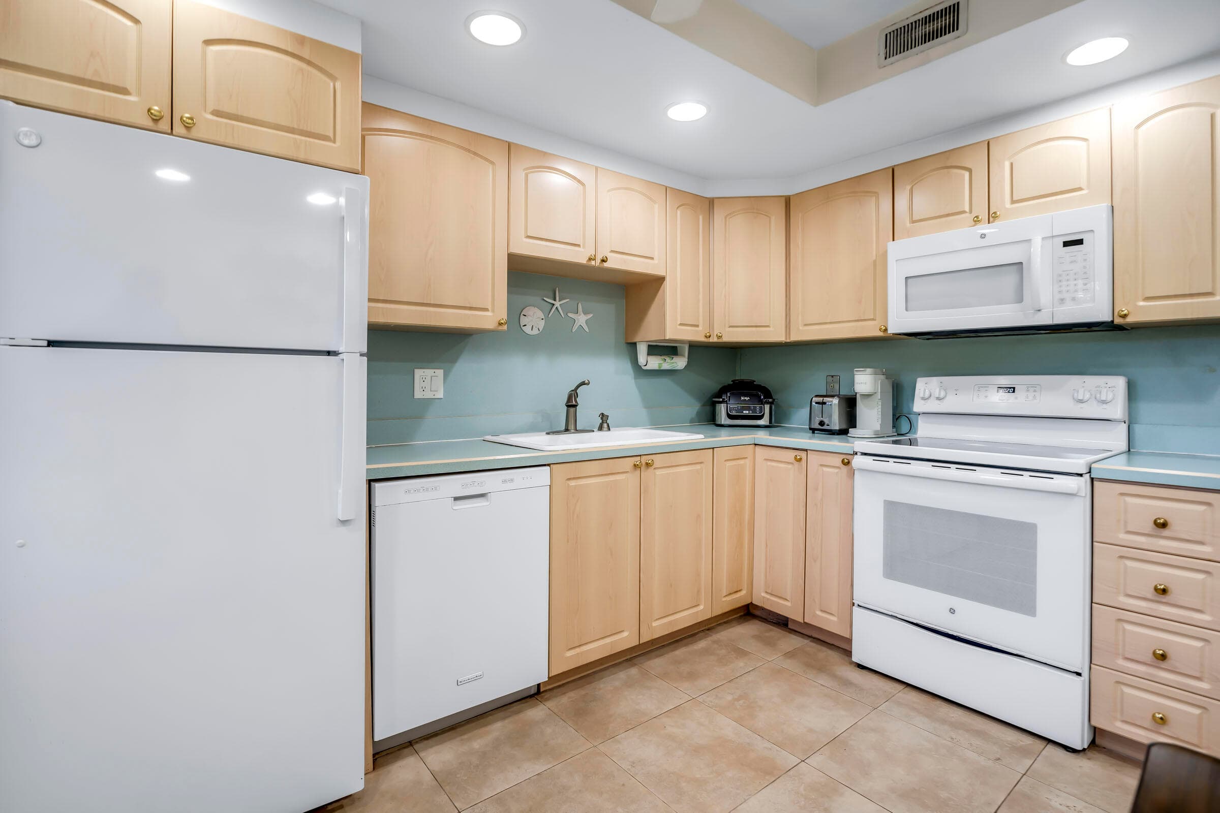 2871 N Ocean Boulevard C307, Boca Raton, FL 33431 — photo 7 of 18