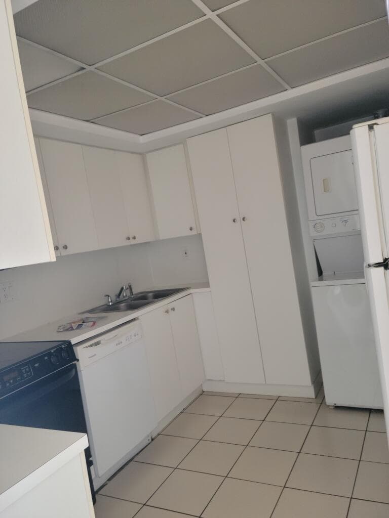 8775 Park Boulevard 412, Miami, FL 33172 — photo 3 of 9