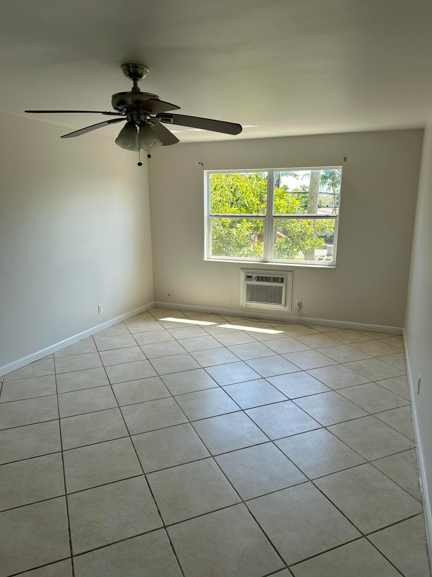 1480 E Sample Road 207, Pompano Beach, FL 33064 — photo 4 of 14