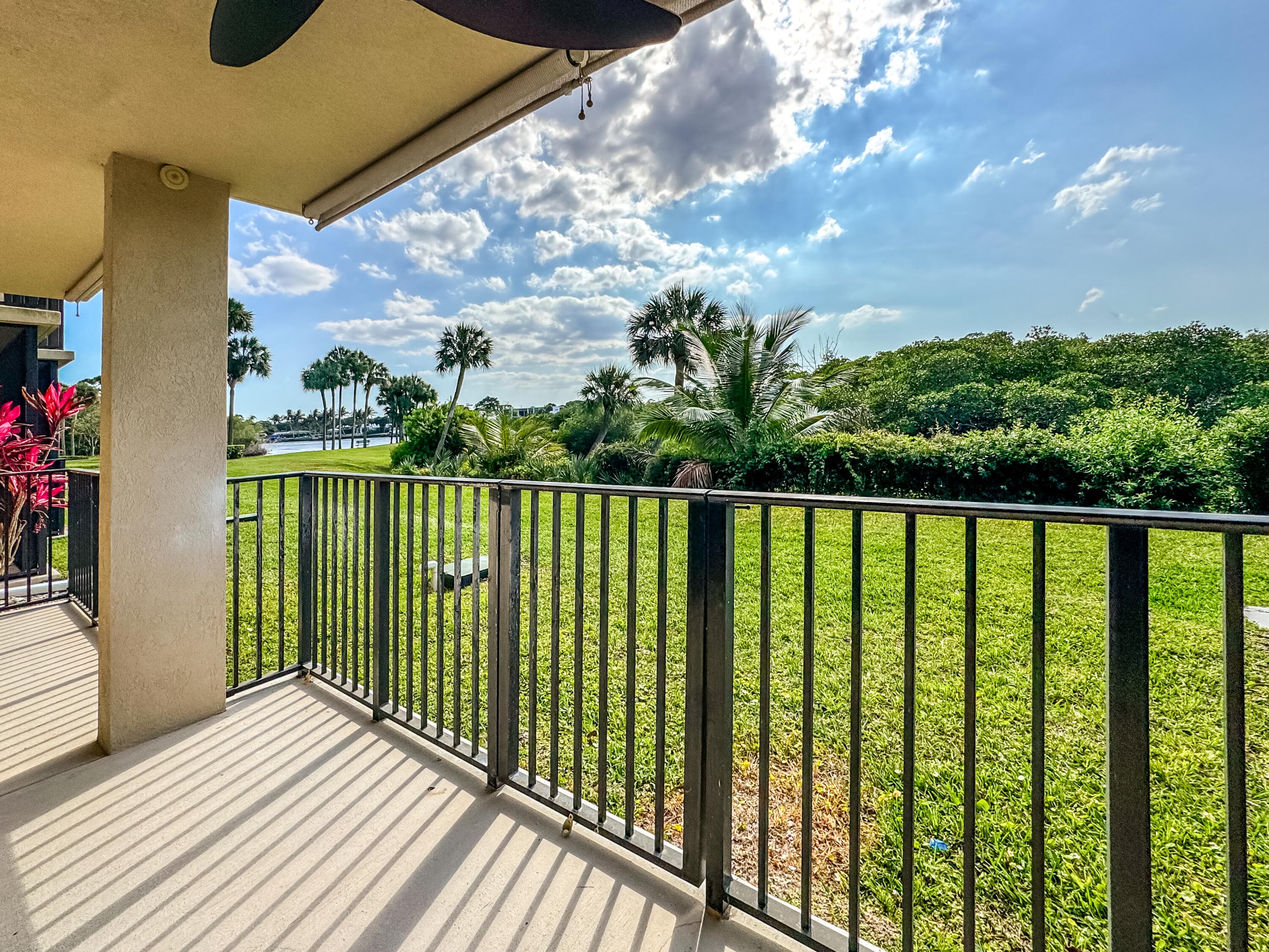 1701 Marina Isle Way 103, Jupiter, FL 33477 — photo 12 of 50